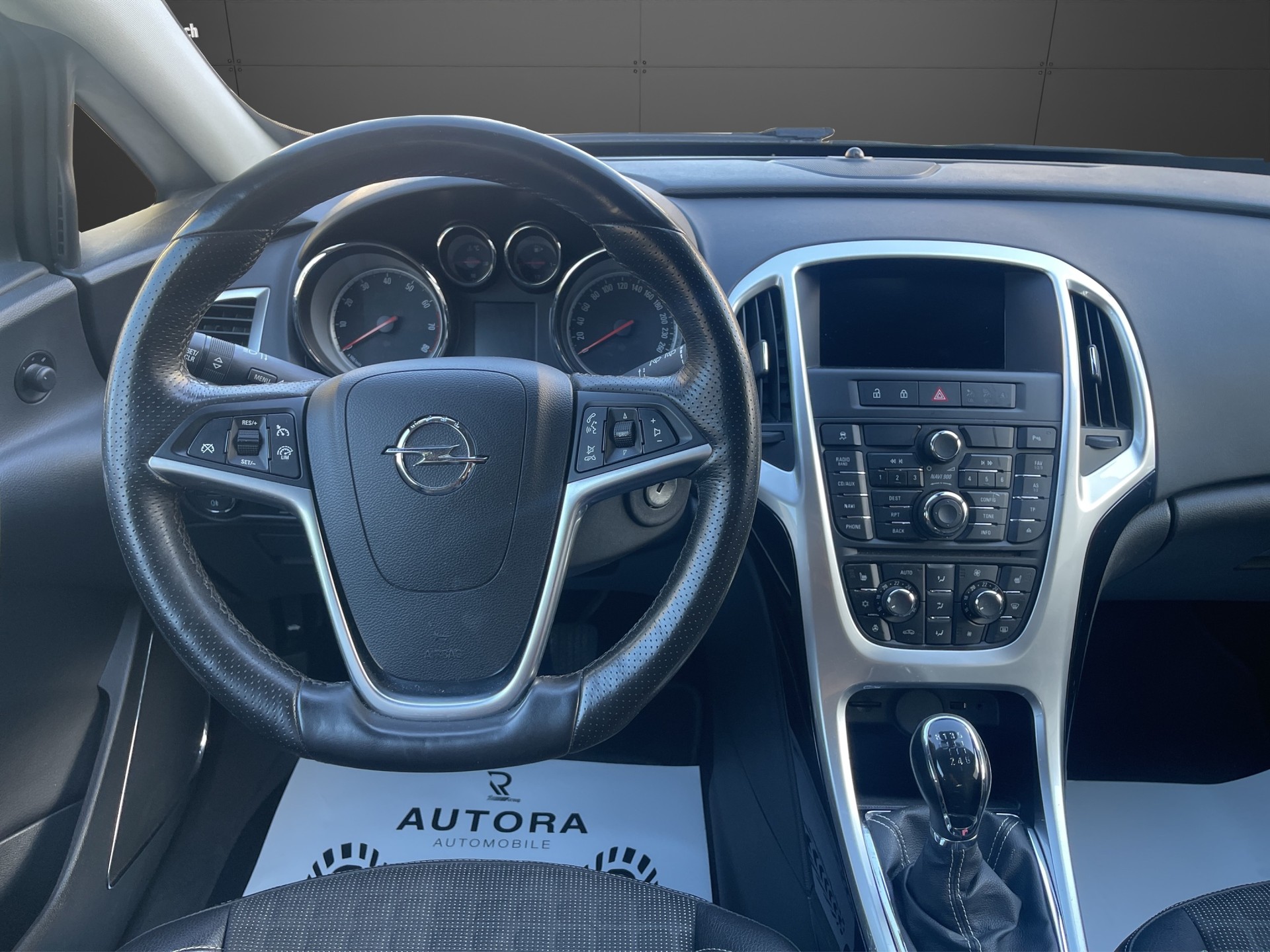 OPEL Astra GTC 1.6i 16V Sport-image-10