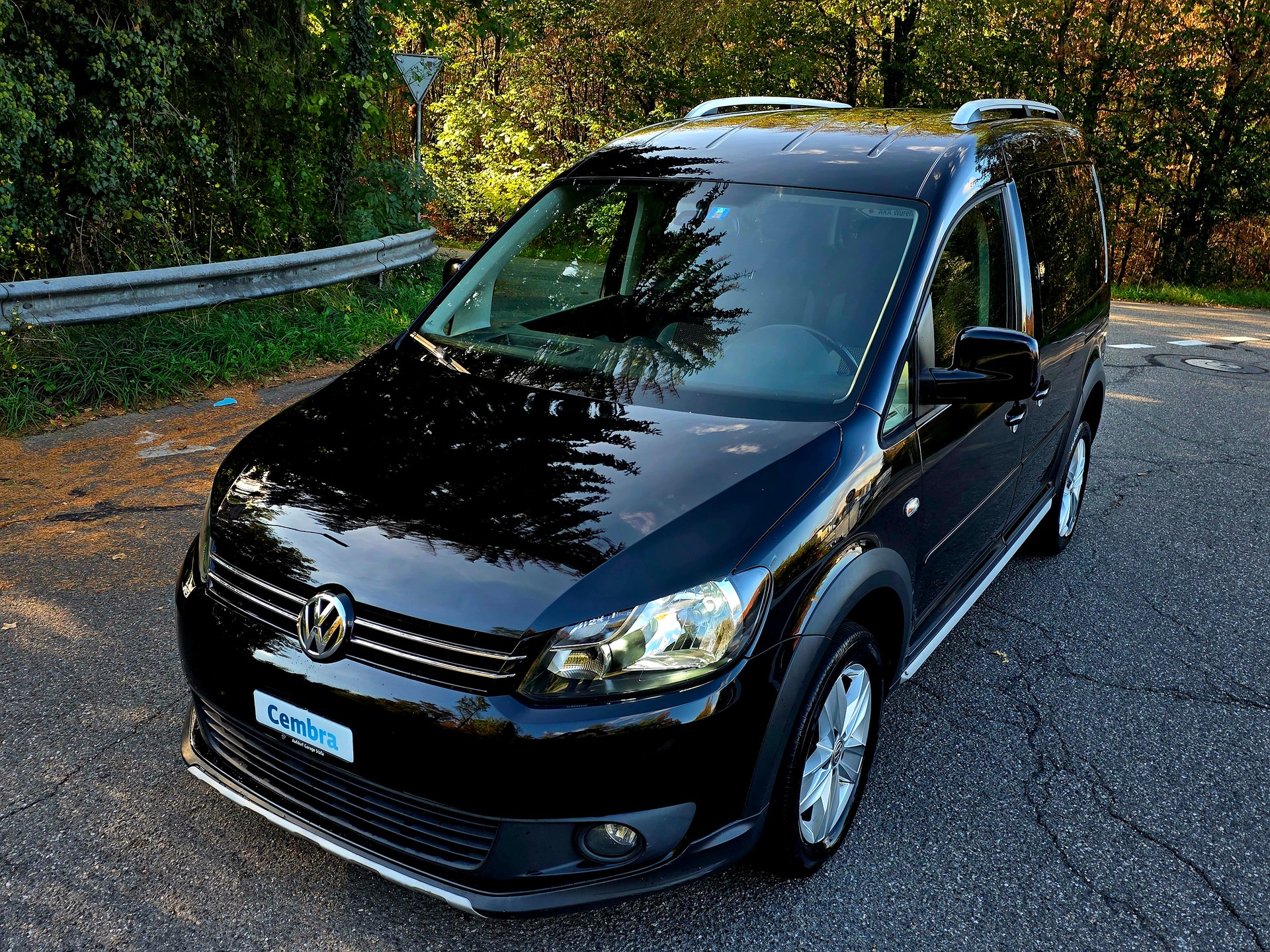 VW CaddyCross Tramp 2.0TD 4Motion DSG-image-9