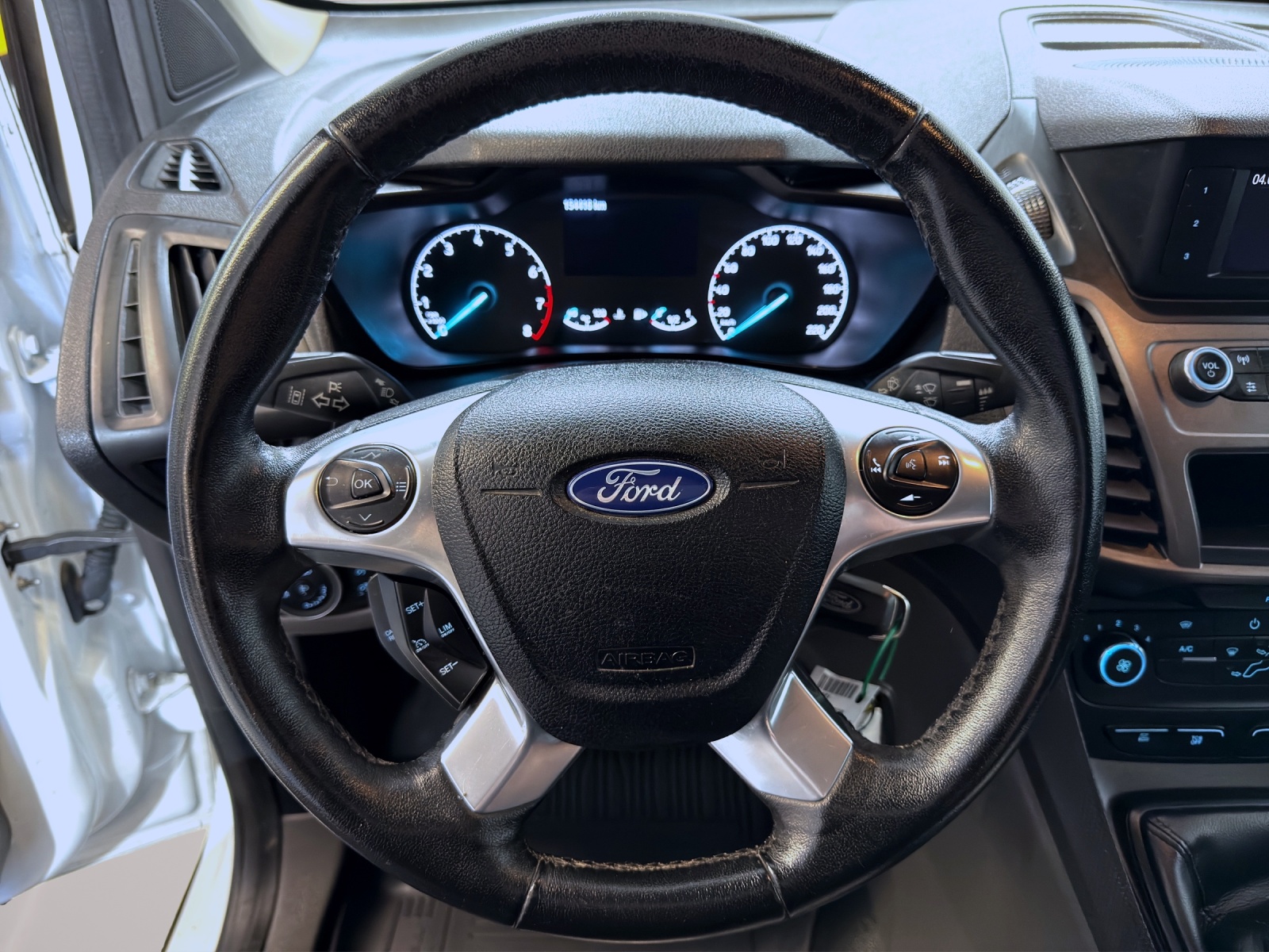 FORD 1.0 ECOBOOST L1 200TREND-image-15