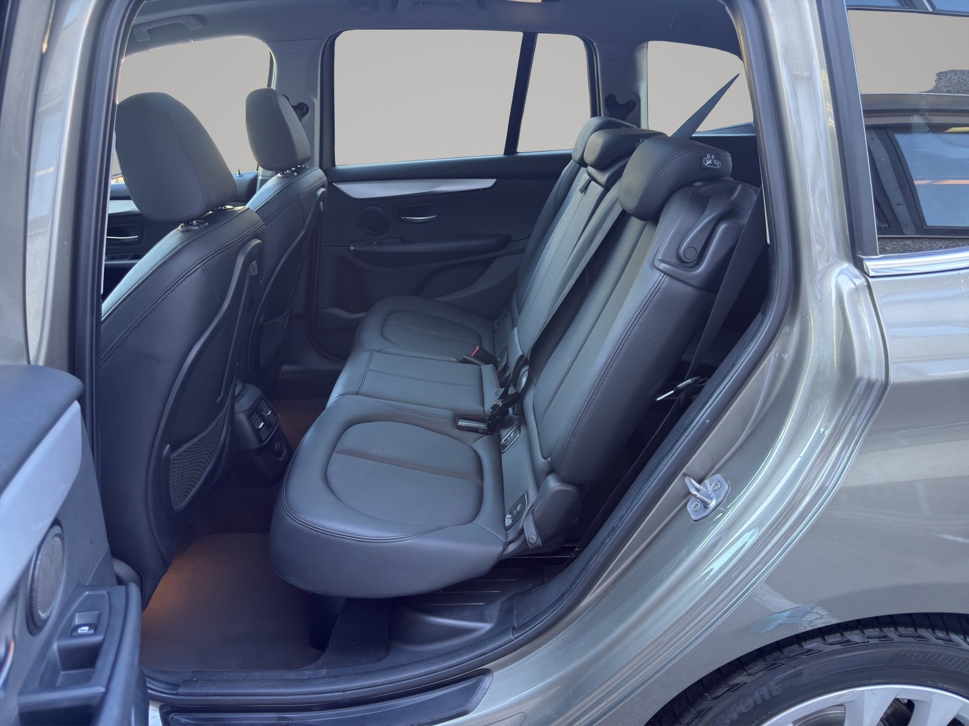 BMW 220d xDrive Gran Tourer M Sport Steptronic 7Plätzer-image-11