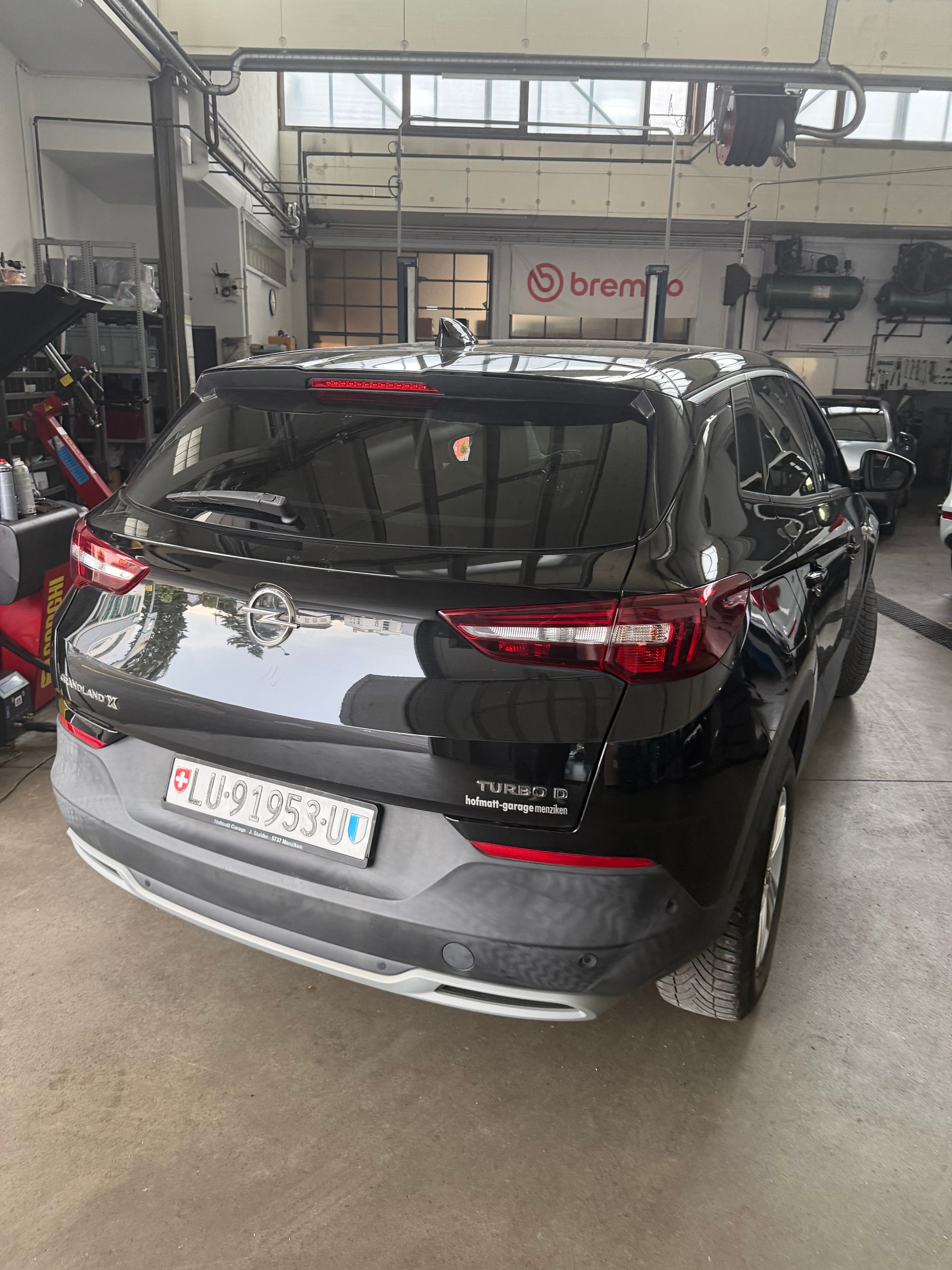 OPEL Grandland X 1.5CDTi Excellence Automatic-image-3