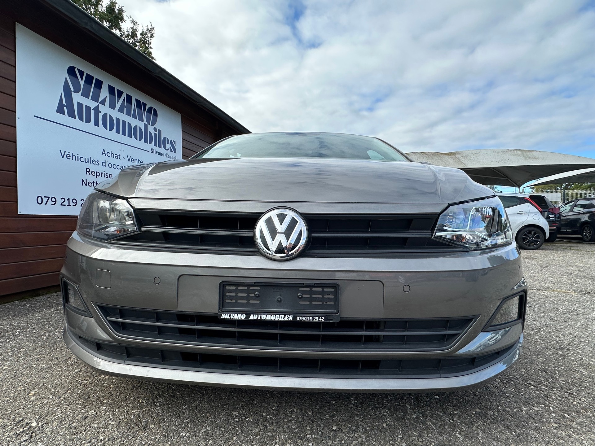 VW Polo 1.0 BMT Trendline-showroom-element-3