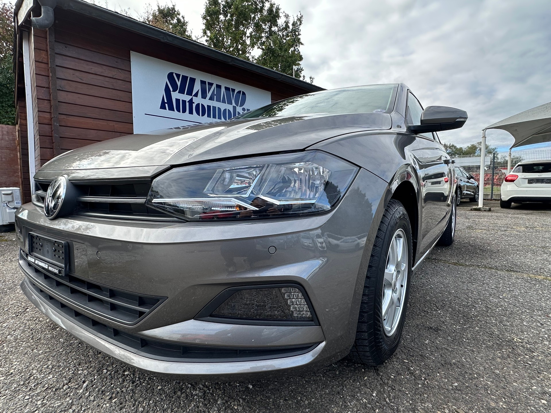 VW Polo 1.0 BMT Trendline-image-4