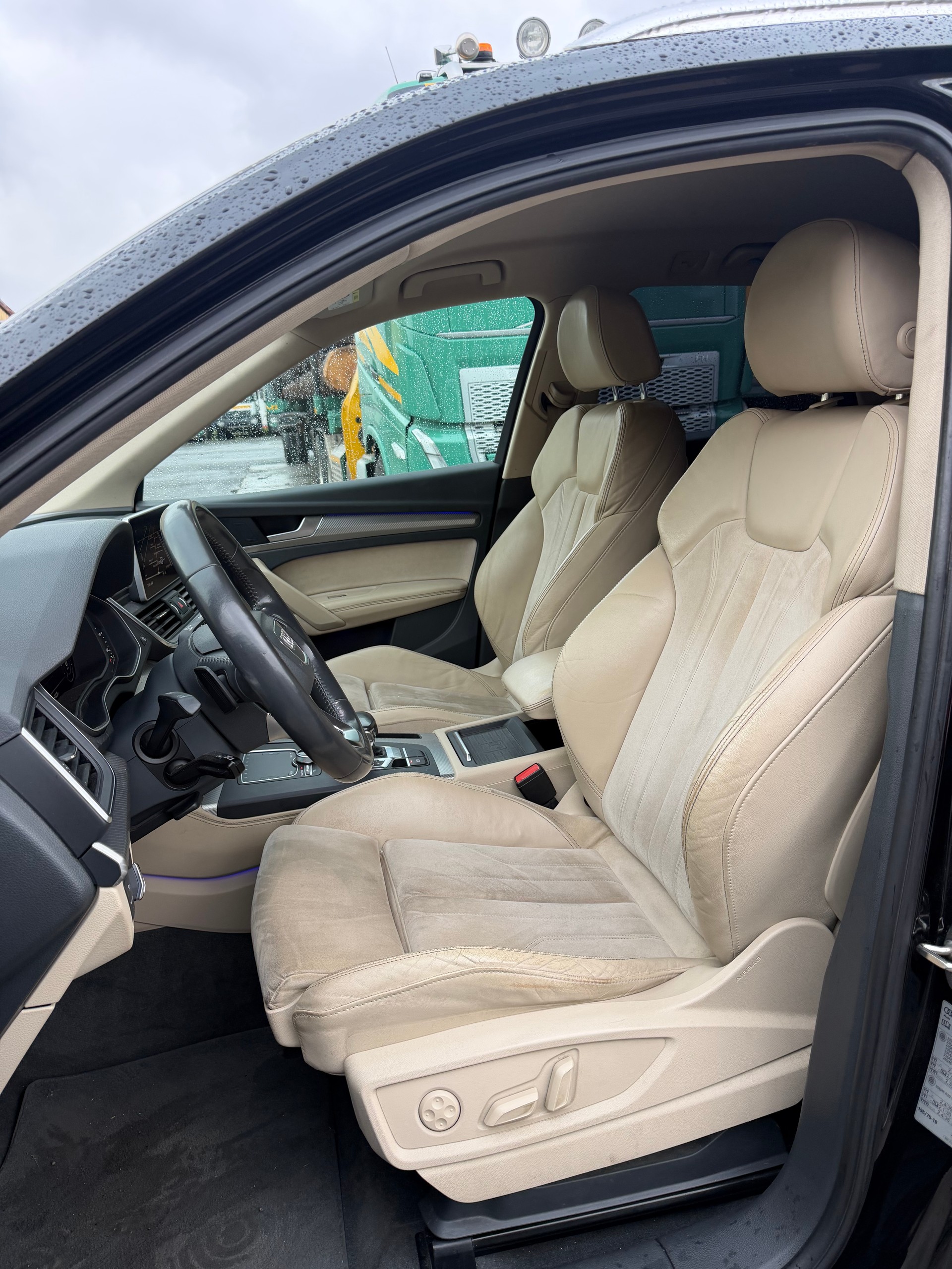 AUDI Q5 2.0 TDI sport quattro S-tronic-image-8