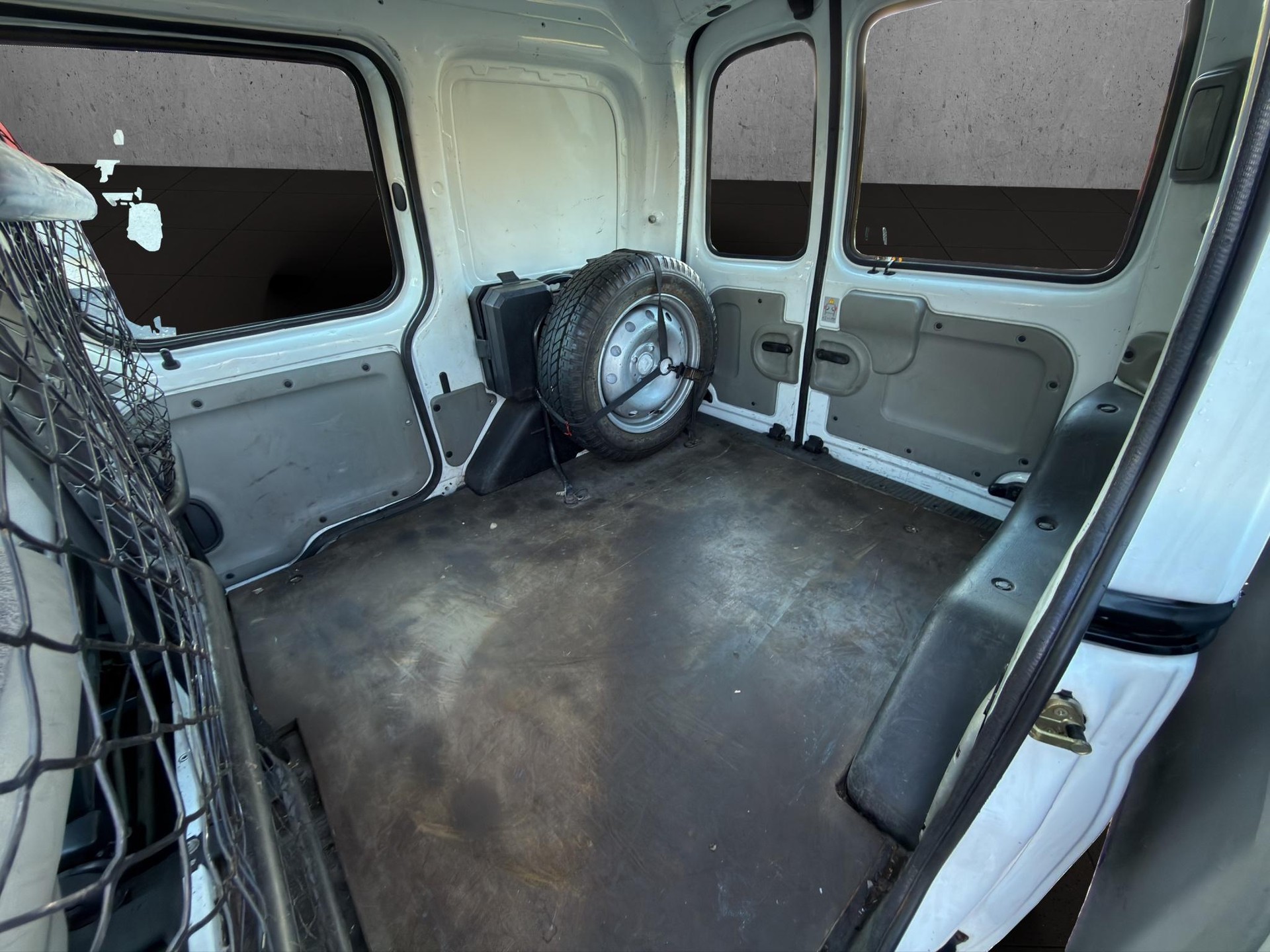 RENAULT Kangoo Express 1.6 16V 4x4-image-9