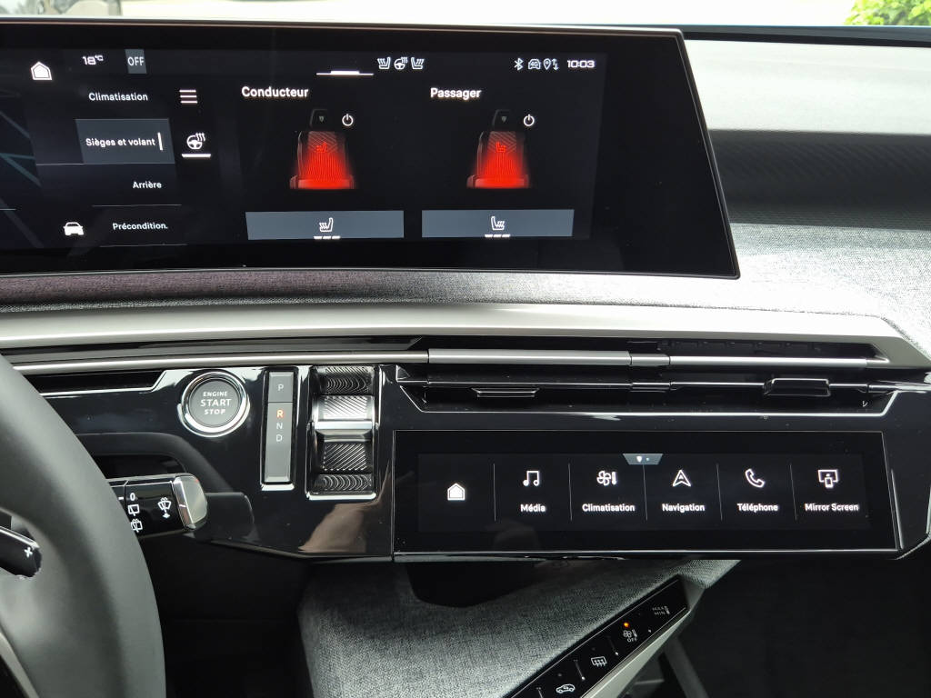 PEUGEOT 5008 e-Allure-image-8