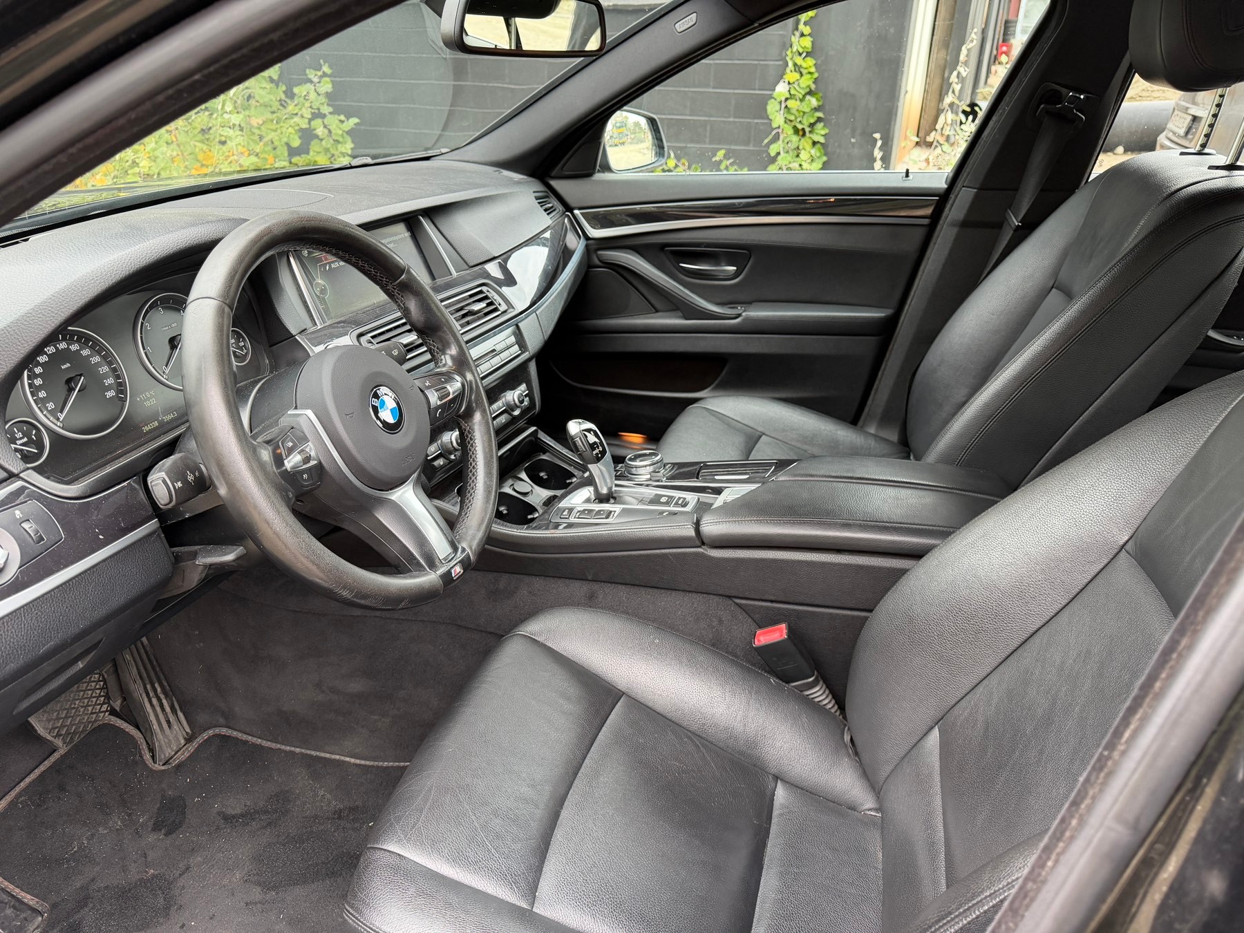 BMW 520d Touring Modern Line Steptronic-image-9