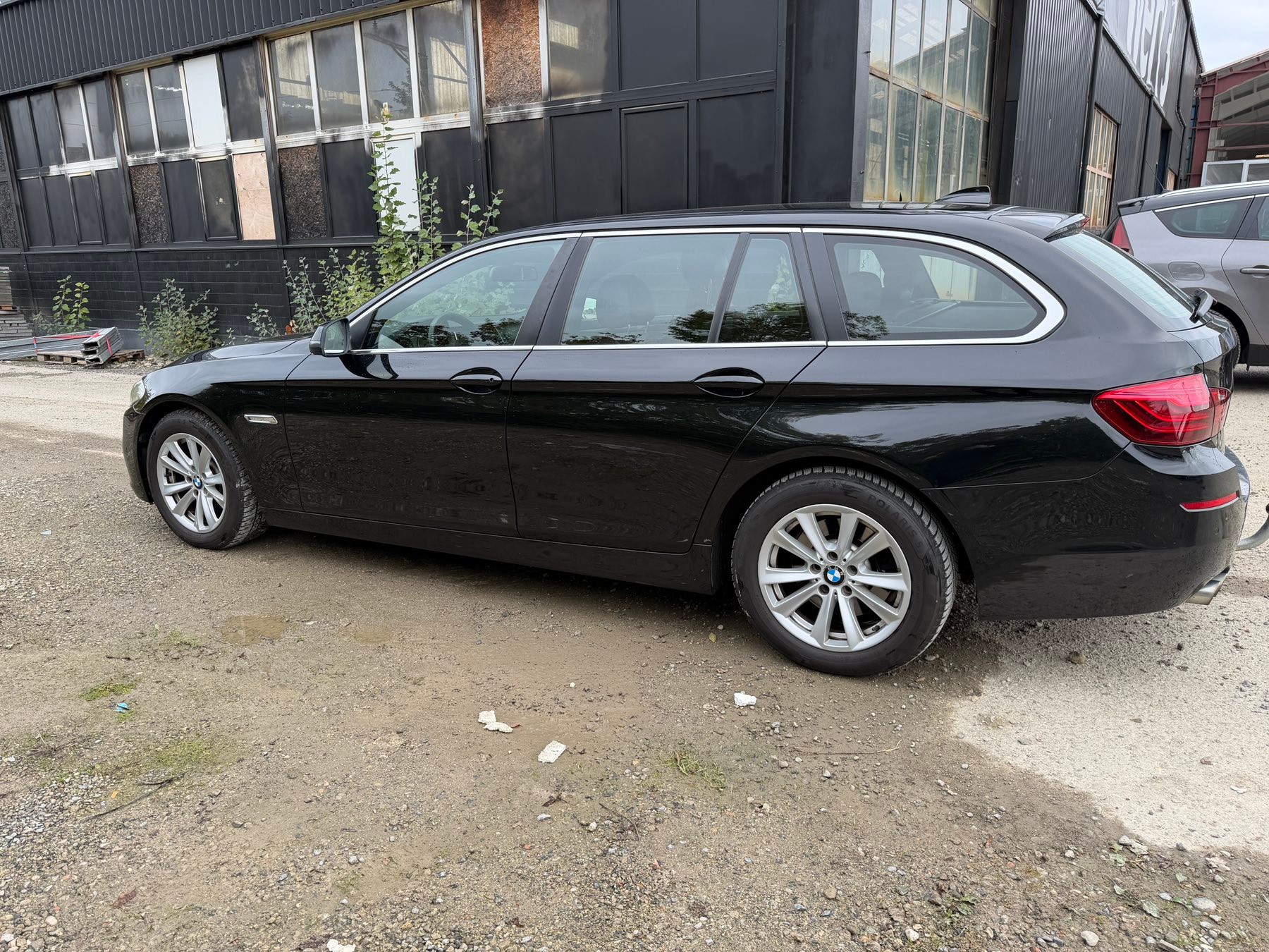 BMW 520d Touring Modern Line Steptronic-image-3