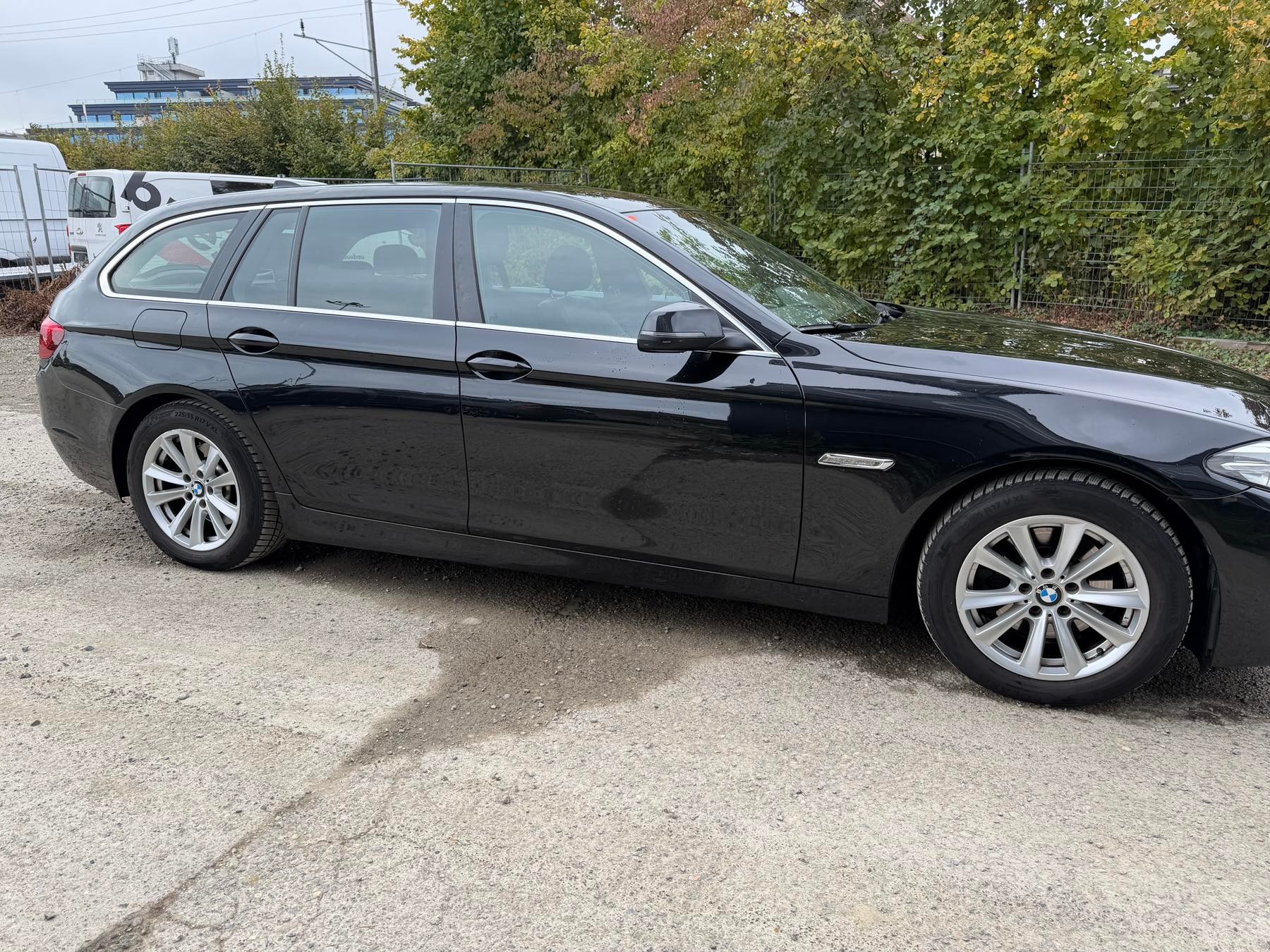 BMW 520d Touring Modern Line Steptronic-image-5