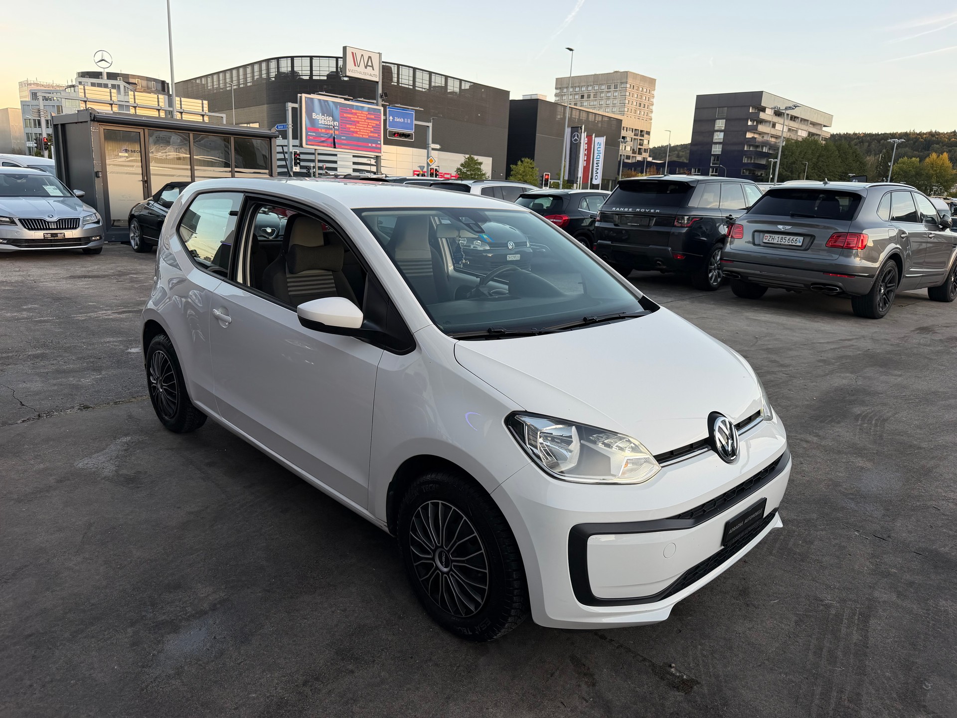 VW Up 1.0 BMT high up ASG-image-8