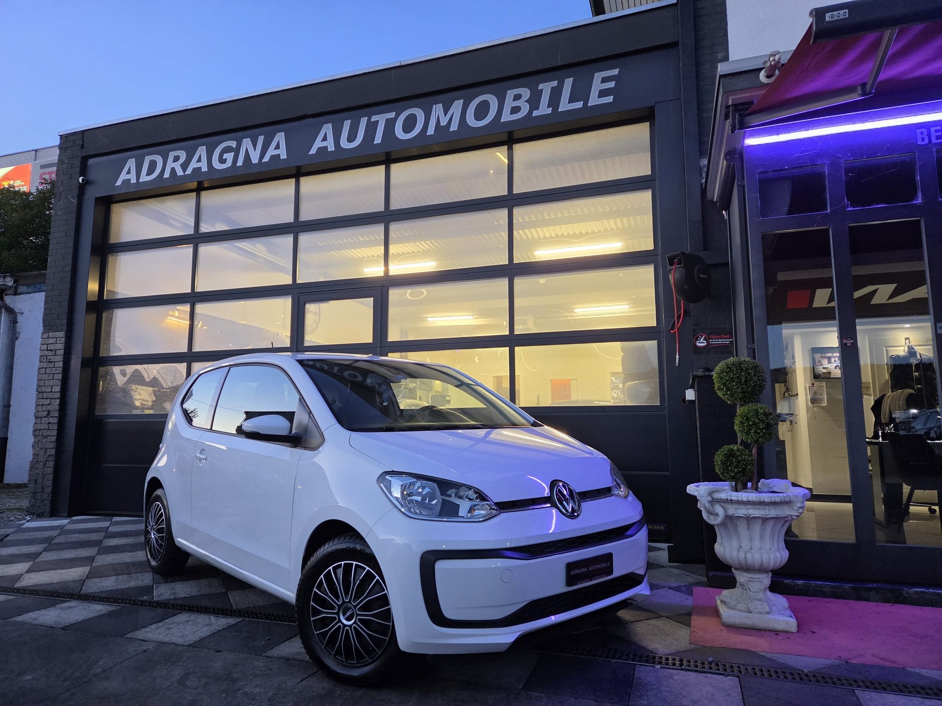 VW Up 1.0 BMT high up ASG-image-2