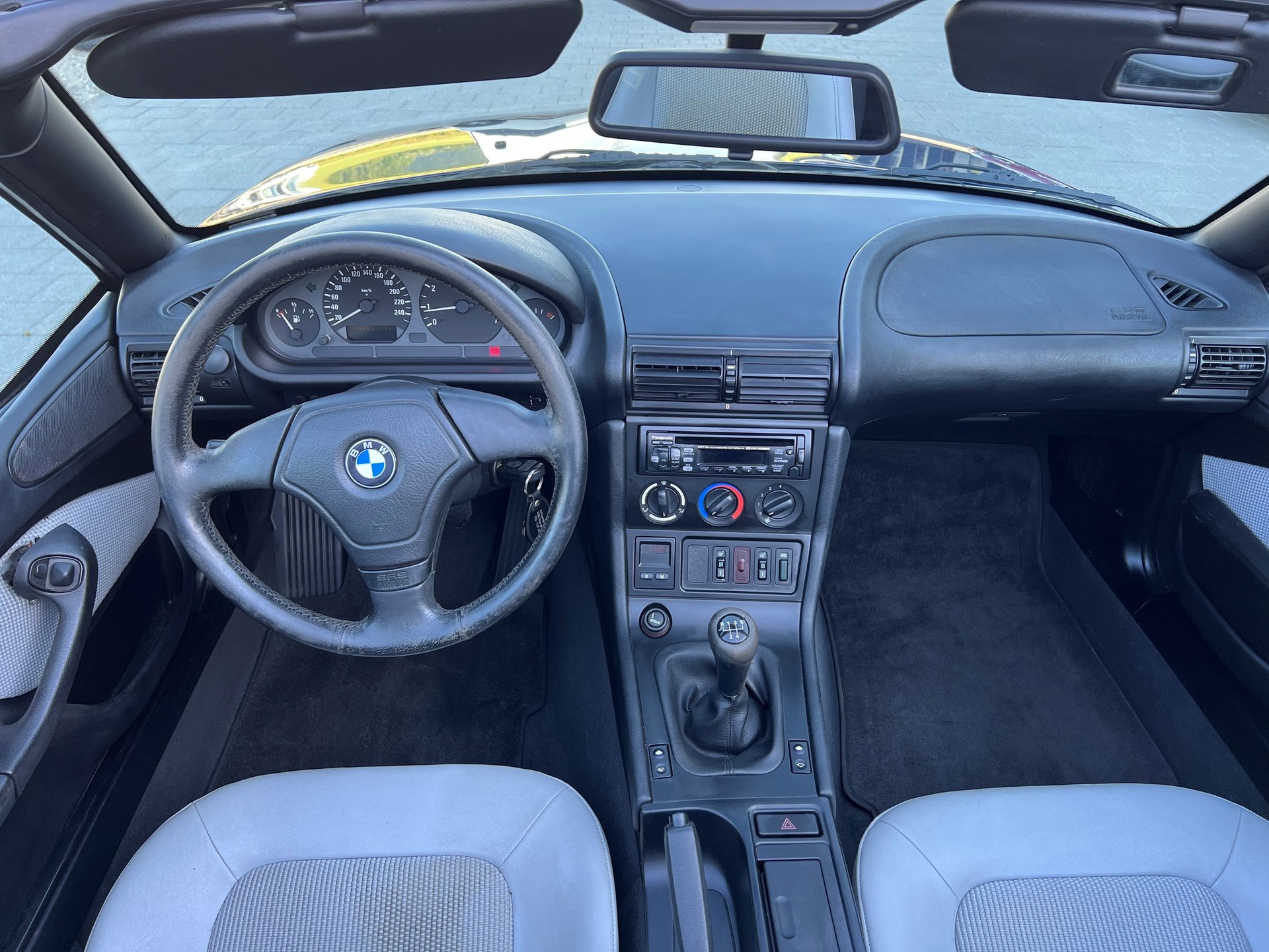 BMW Z3 1.8i Roadster-image-8