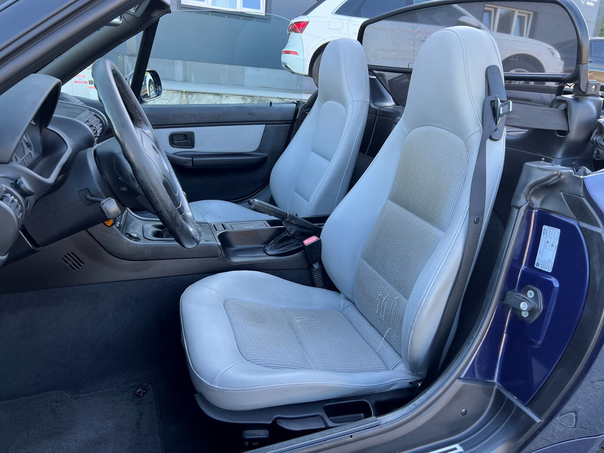 BMW Z3 1.8i Roadster-image-10