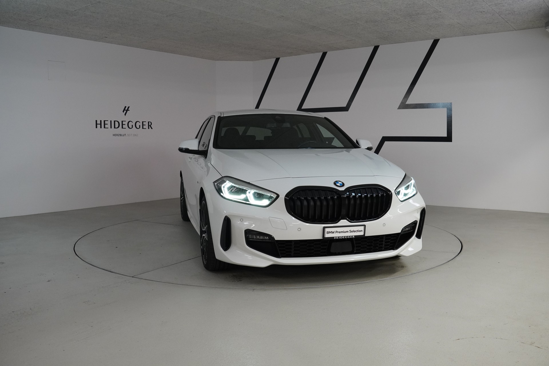 BMW 118d M Sport-image-2