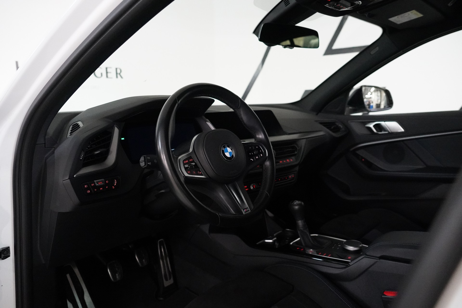 BMW 118d M Sport-image-21