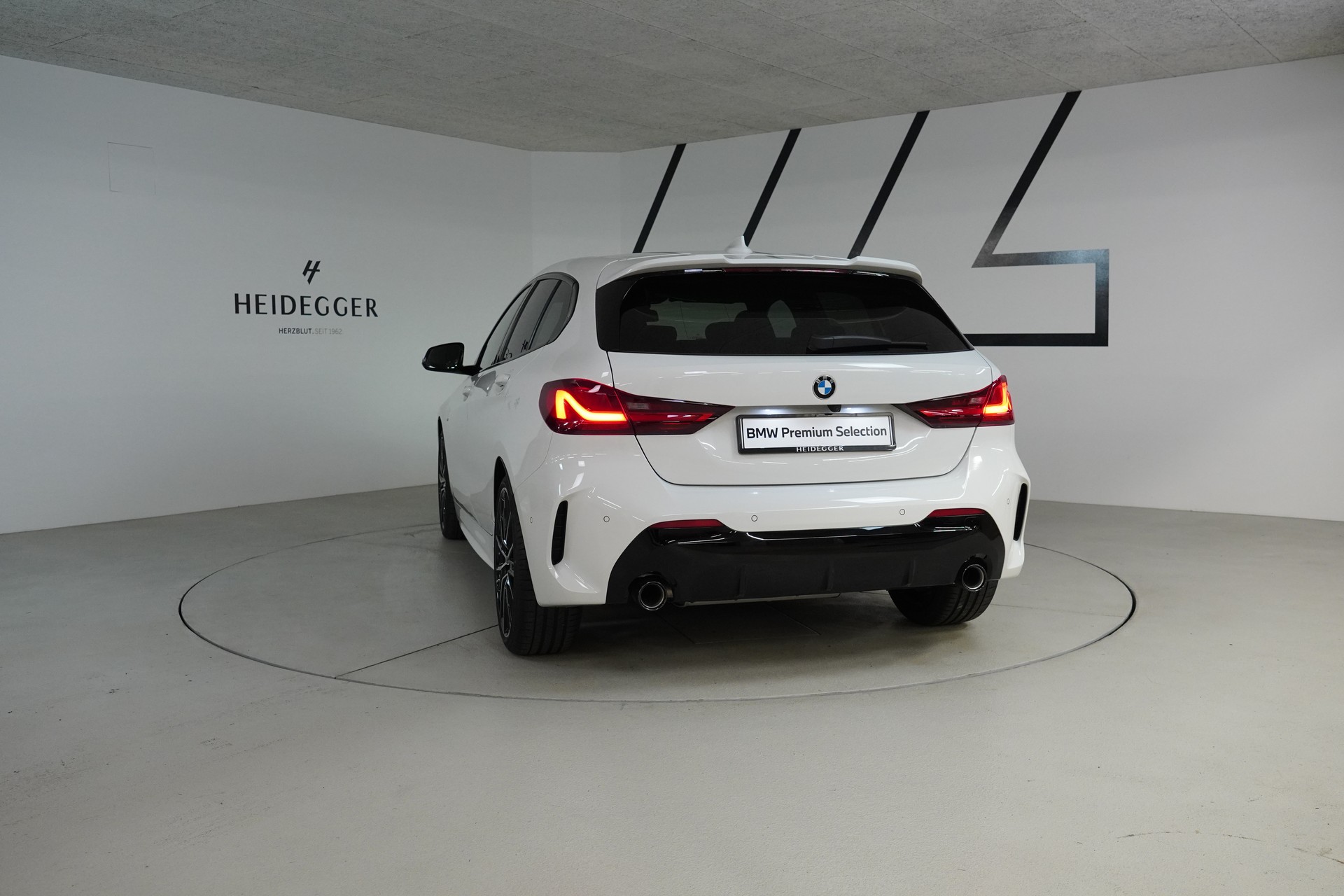 BMW 118d M Sport-image-4