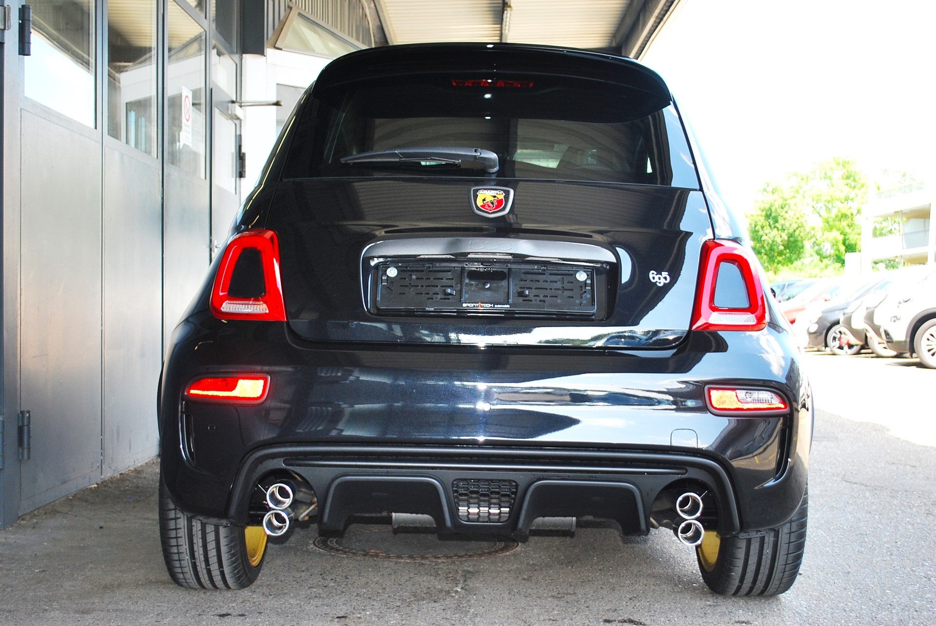 FIAT 695 1.4 16V Turbo Abarth Competizione-image-4