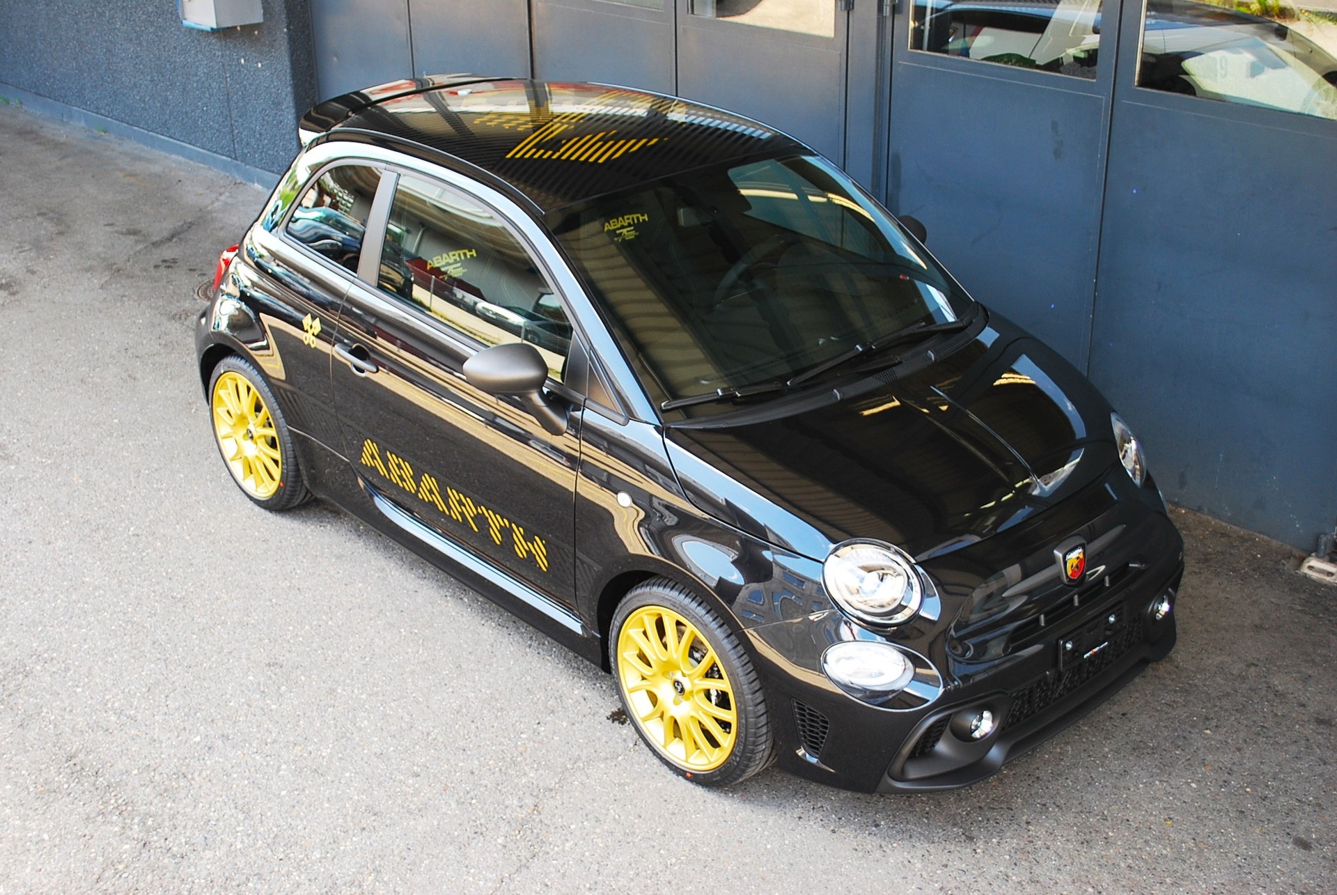 FIAT 695 1.4 16V Turbo Abarth Competizione-image-6