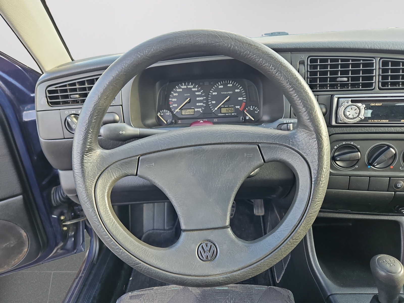 VW Golf 2000 GTI-image-10