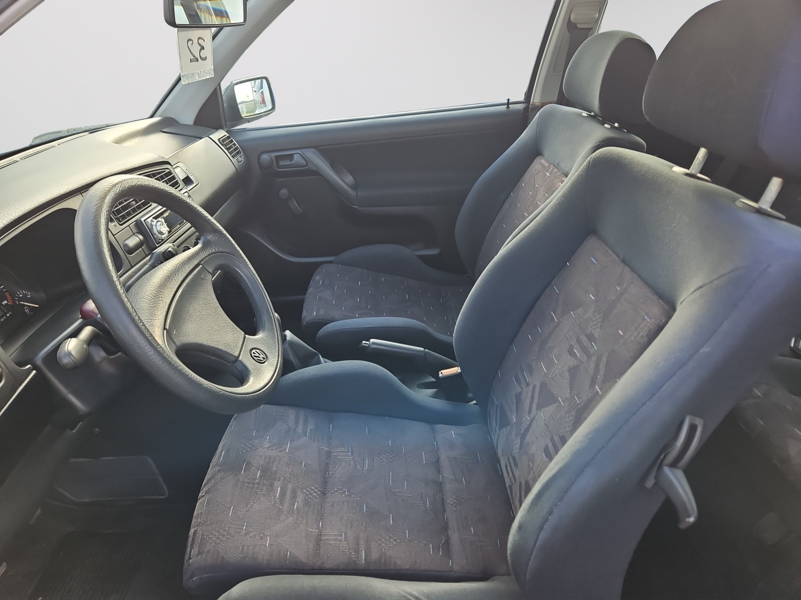 VW Golf 2000 GTI-image-9