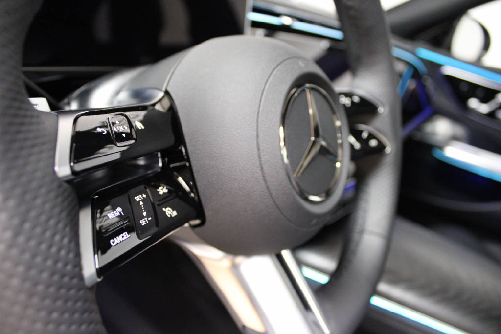 MERCEDES-BENZ E 450 d 4Matic AMG Line Limousine-image-6