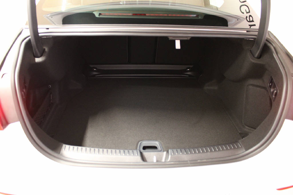 MERCEDES-BENZ E 450 d 4Matic AMG Line Limousine-showroom-element-3