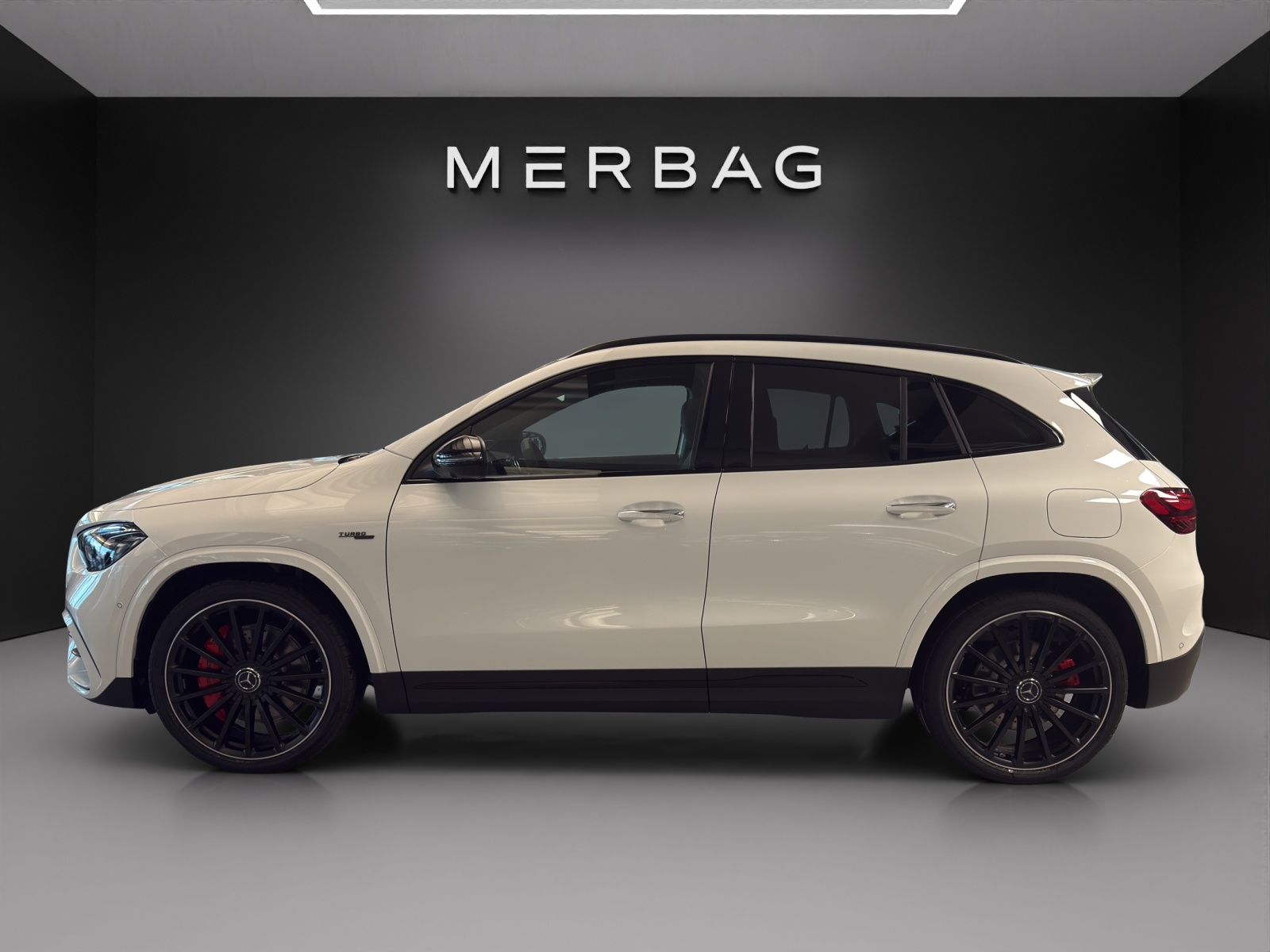 MERCEDES-BENZ GLA AMG 45 S 4M+8G-DCT-image-1