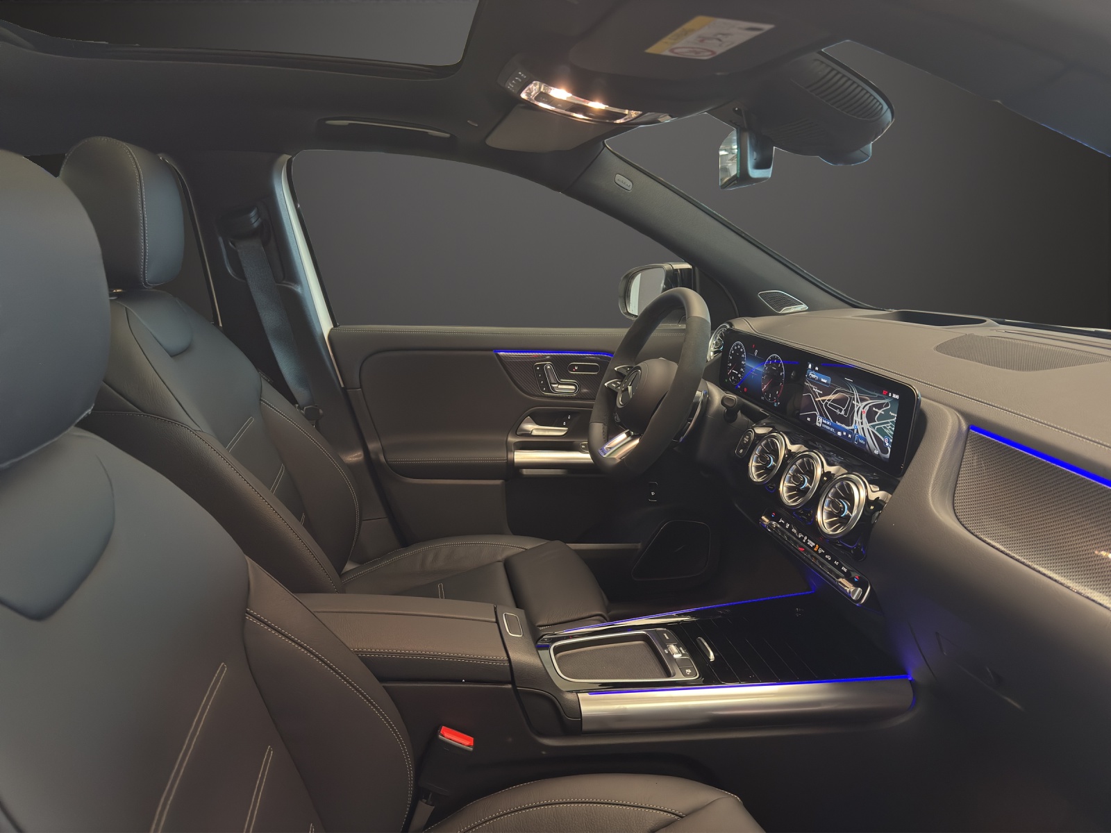 MERCEDES-BENZ GLA AMG 45 S 4M+8G-DCT-image-10