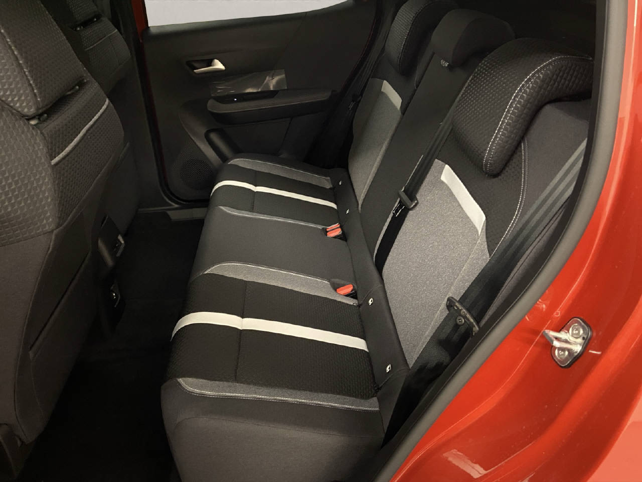 OPEL Frontera-e GS CH FAHRZEUG-image-10