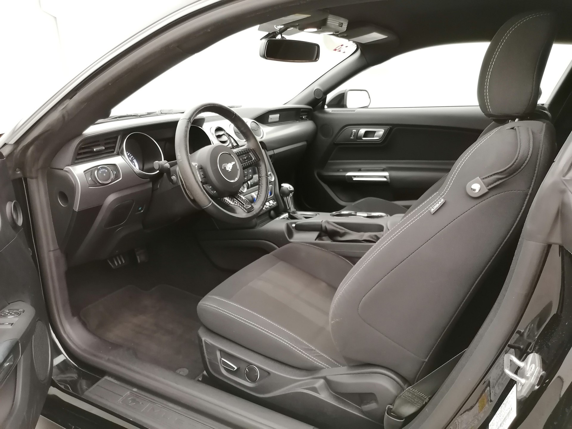 FORD Mustang 2.3 Ecoboost-image-11