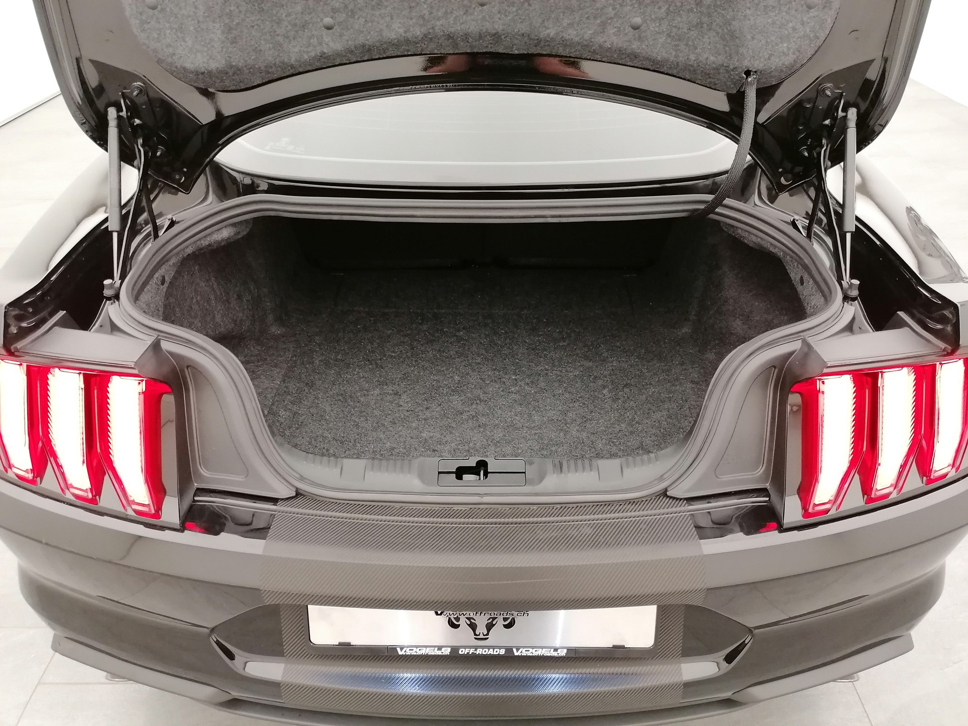 FORD Mustang 2.3 Ecoboost-image-14