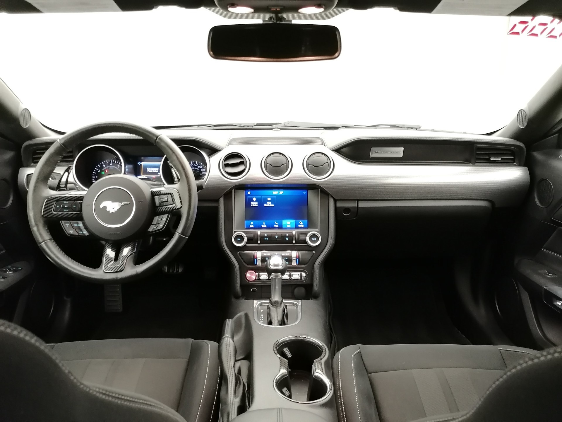 FORD Mustang 2.3 Ecoboost-image-8