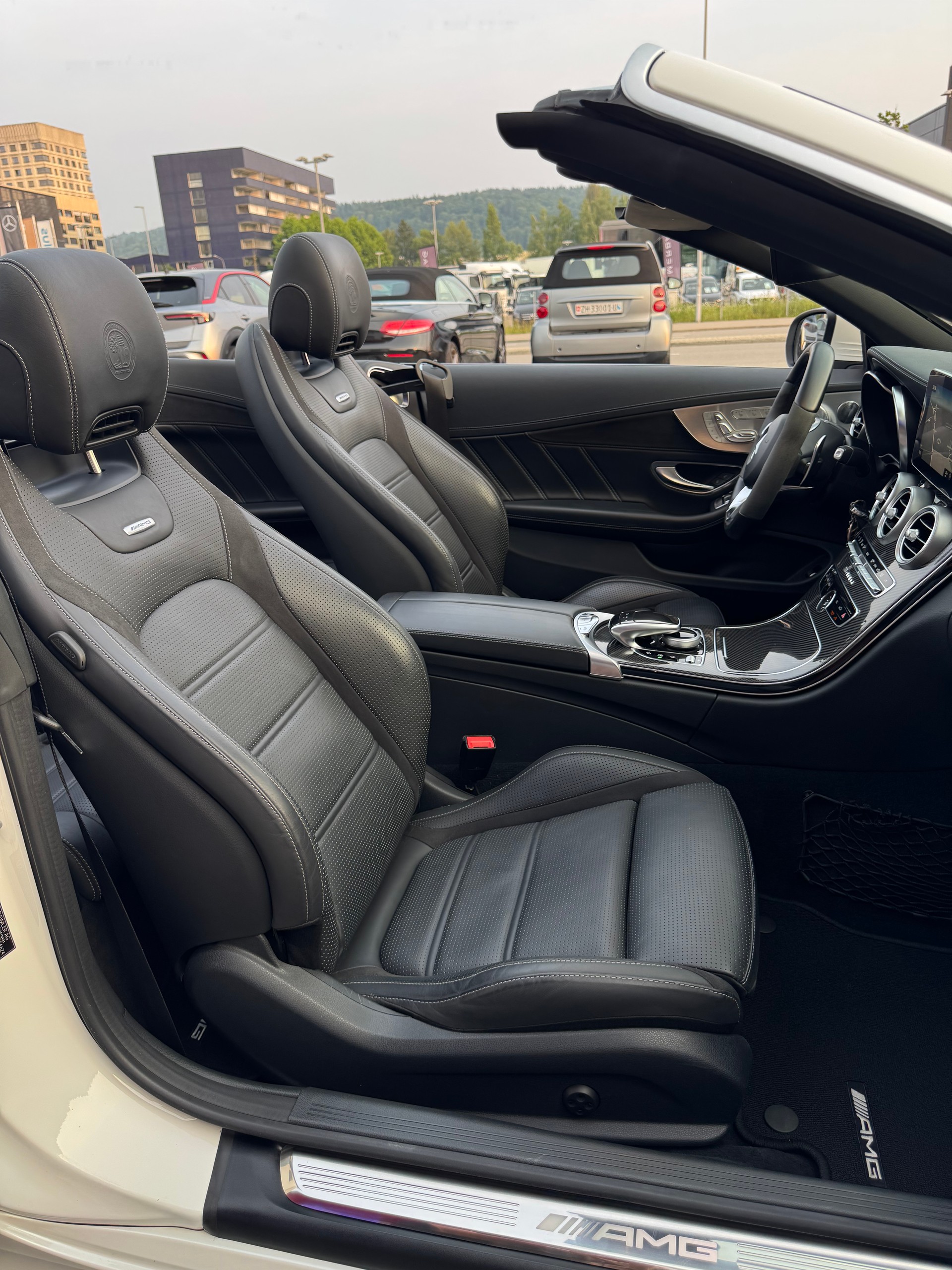 MERCEDES-BENZ C 63 S Cabriolet AMG Speedshift-image-19
