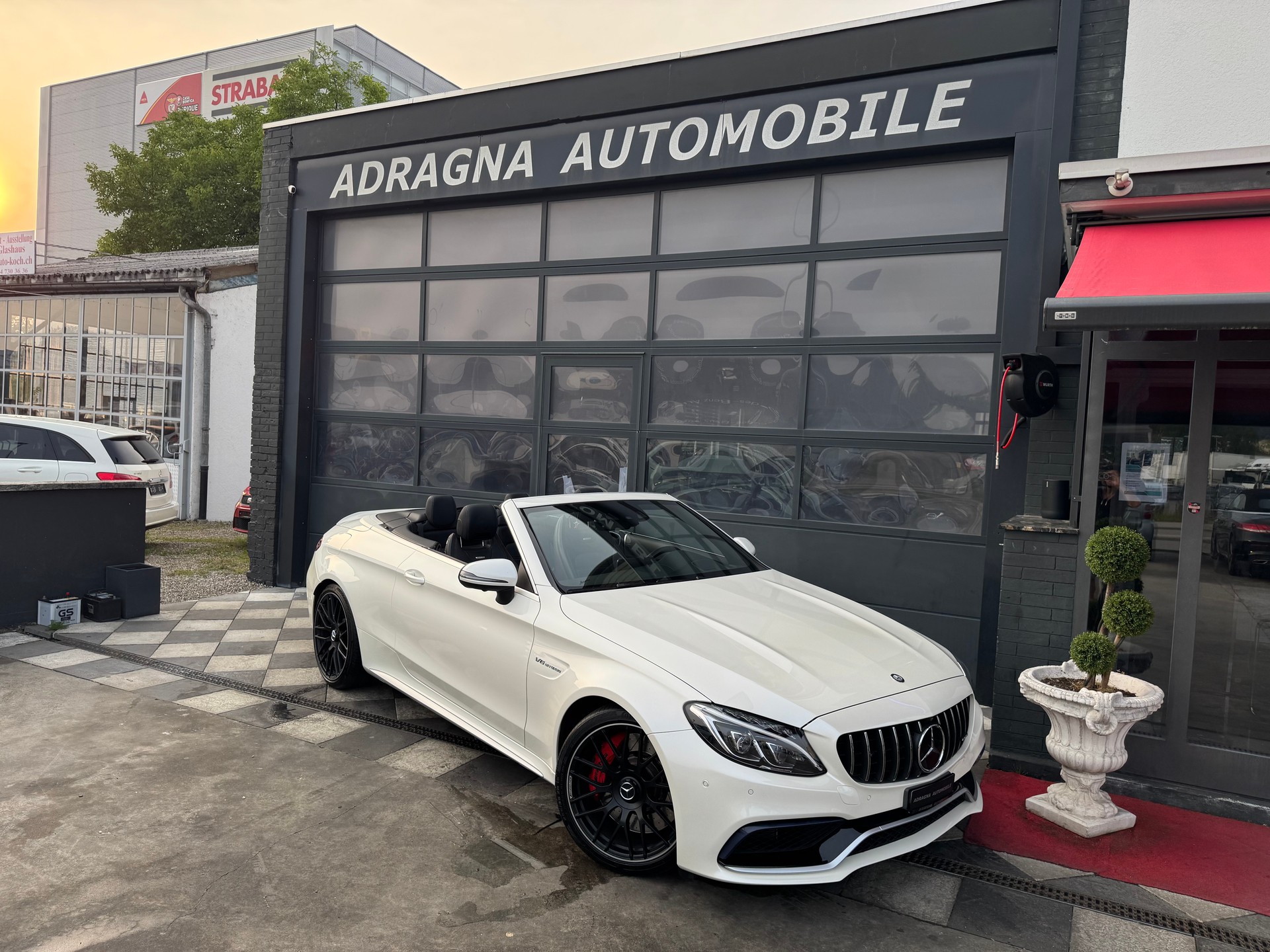 MERCEDES-BENZ C 63 S Cabriolet AMG Speedshift-image-0