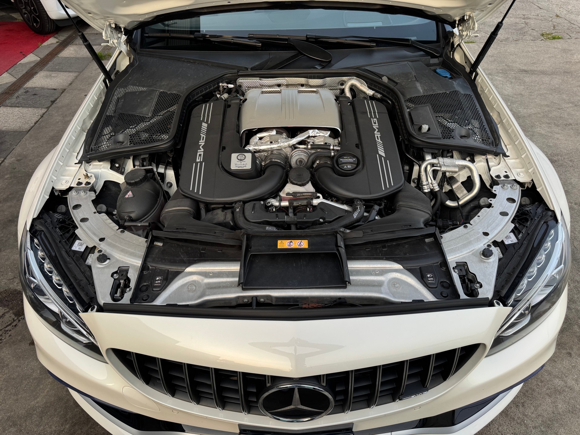 MERCEDES-BENZ C 63 S Cabriolet AMG Speedshift-image-31