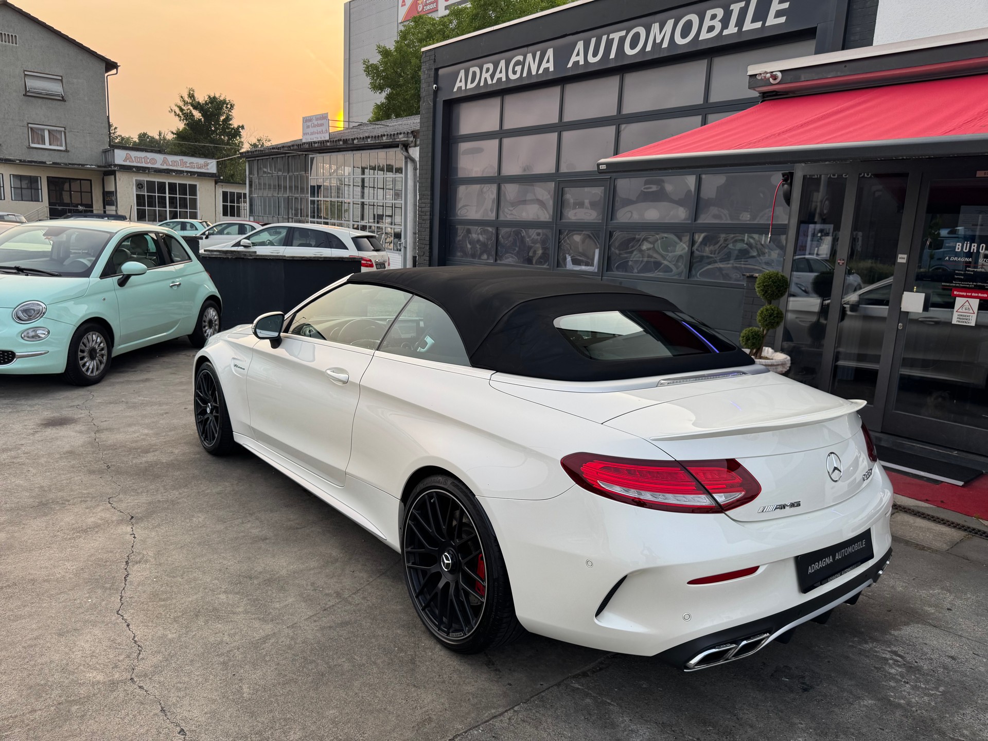 MERCEDES-BENZ C 63 S Cabriolet AMG Speedshift-image-25