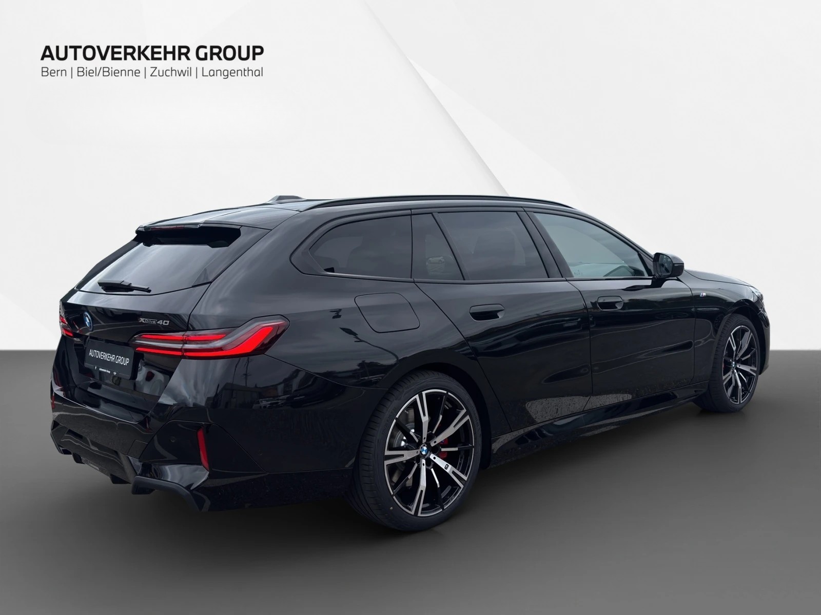 BMW i5 xDrive 40 Touring M Sport Pro-image-5