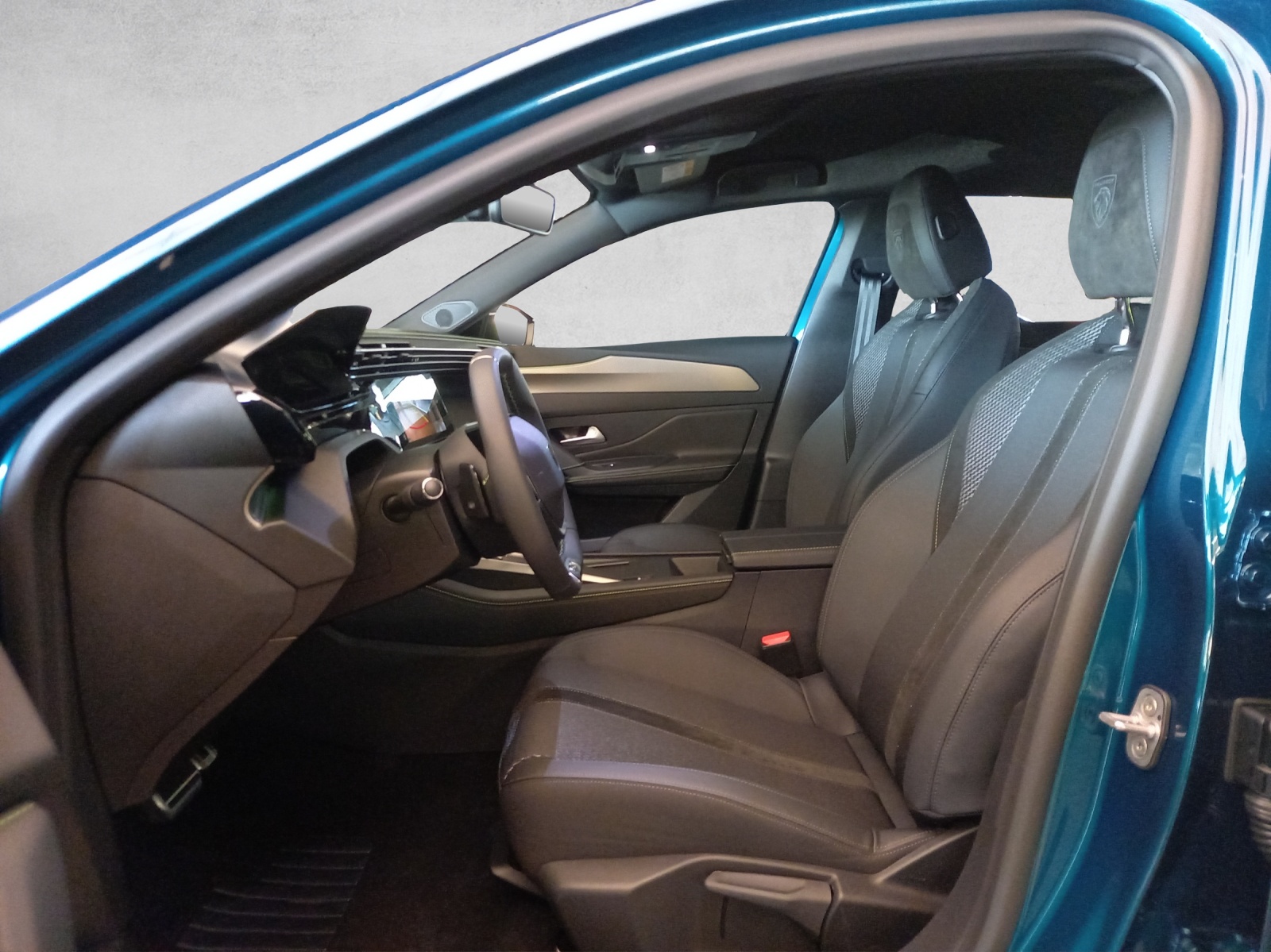 PEUGEOT 308 1.2 Hybrid GT-image-8