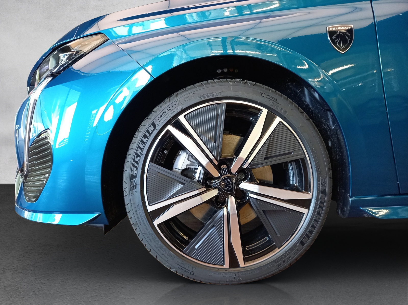 PEUGEOT 308 1.2 Hybrid GT-image-15