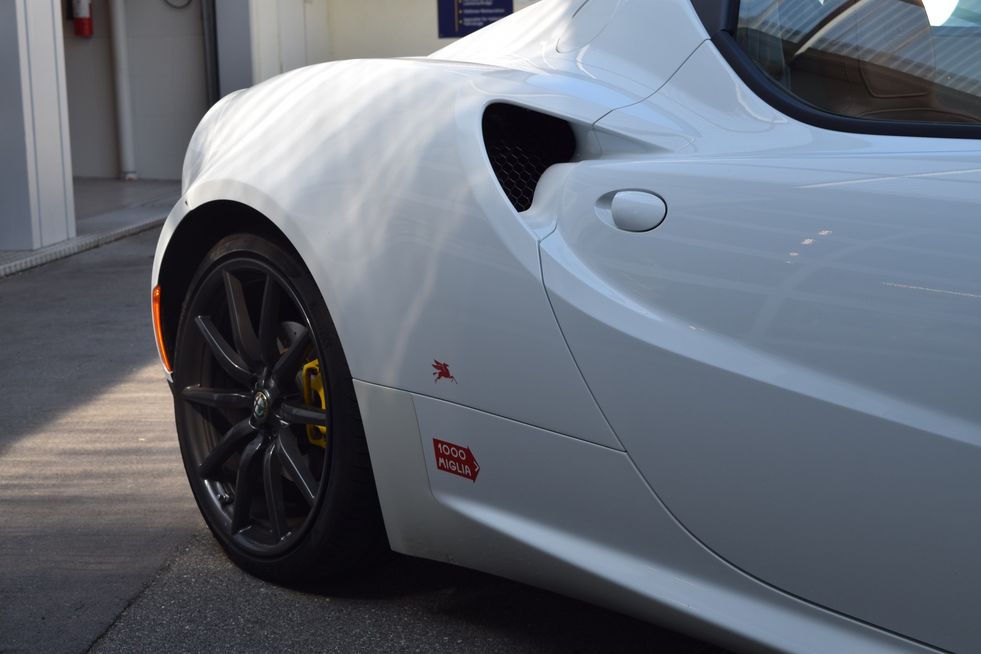 ALFA ROMEO 4C Spider 1750 TBi TCT-image-9
