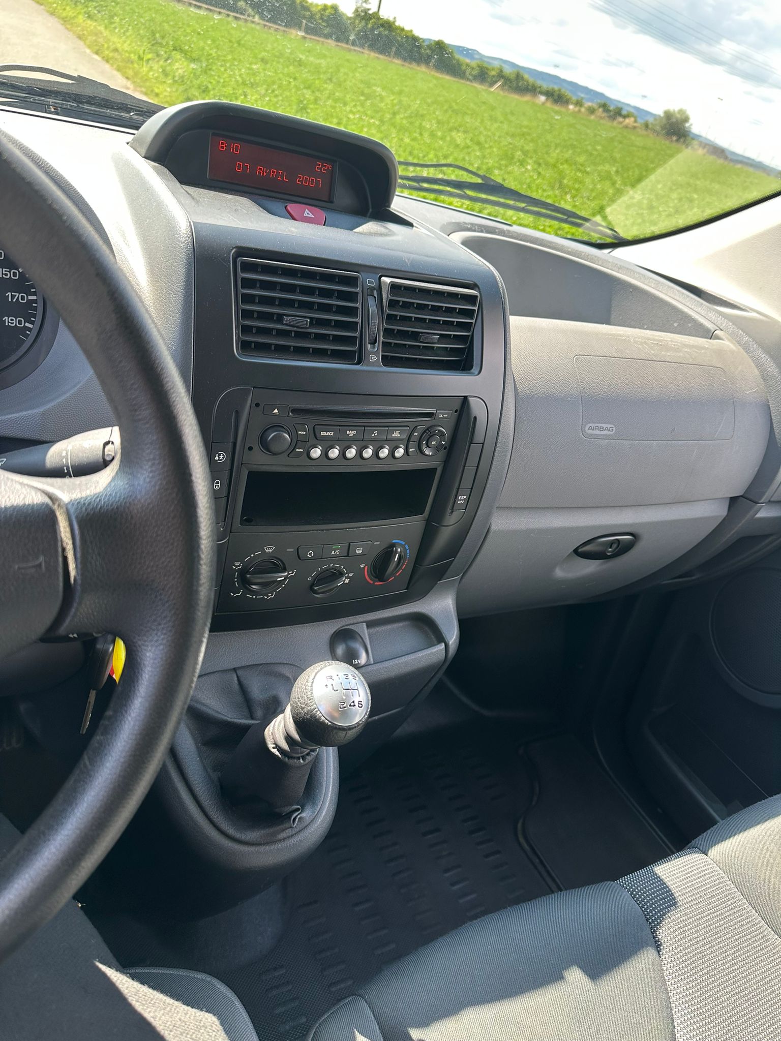 CITROEN Jumpy 2.0 HDi L2H1 Exclusive-image-17