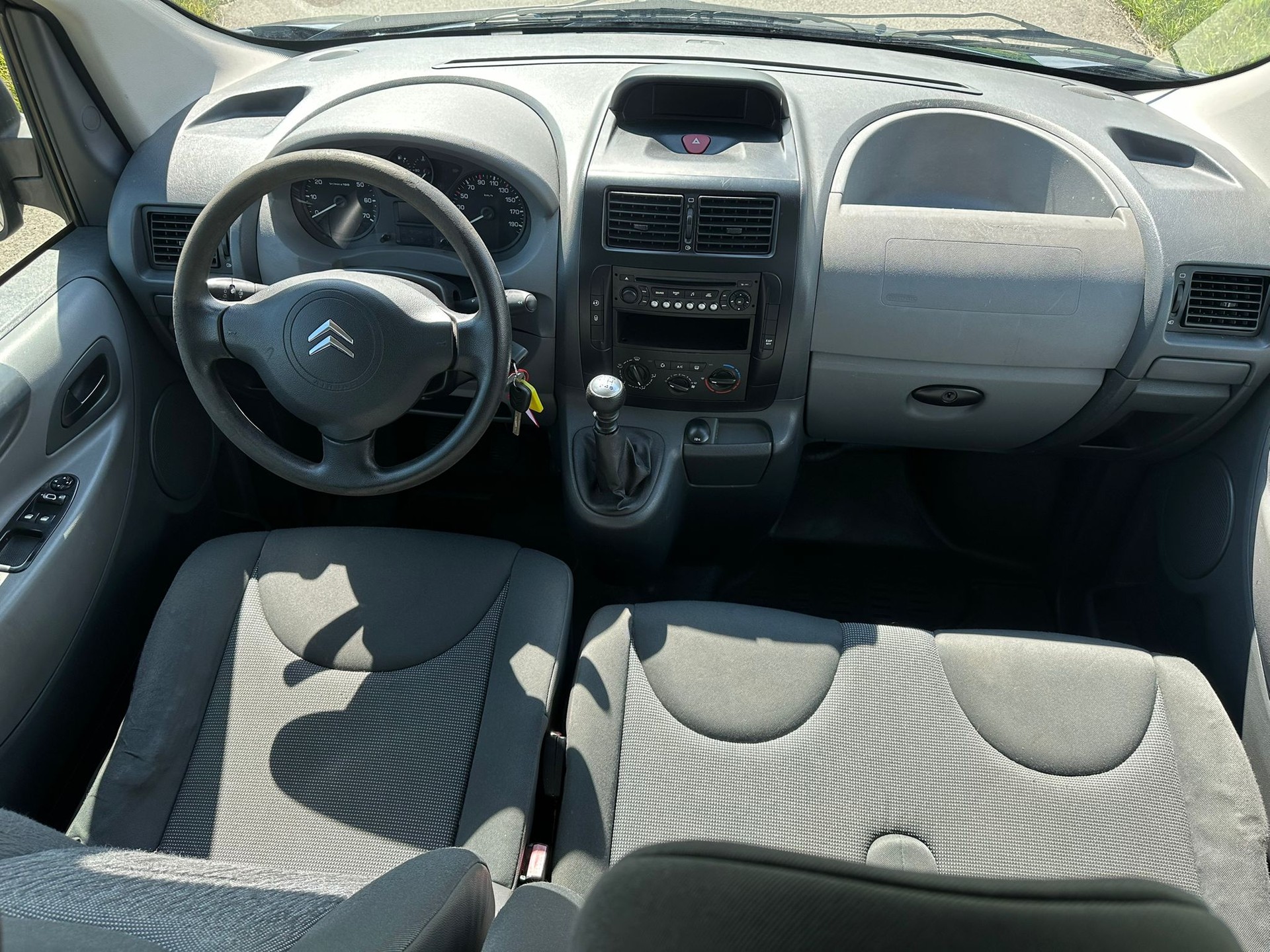 CITROEN Jumpy 2.0 HDi L2H1 Exclusive-image-10