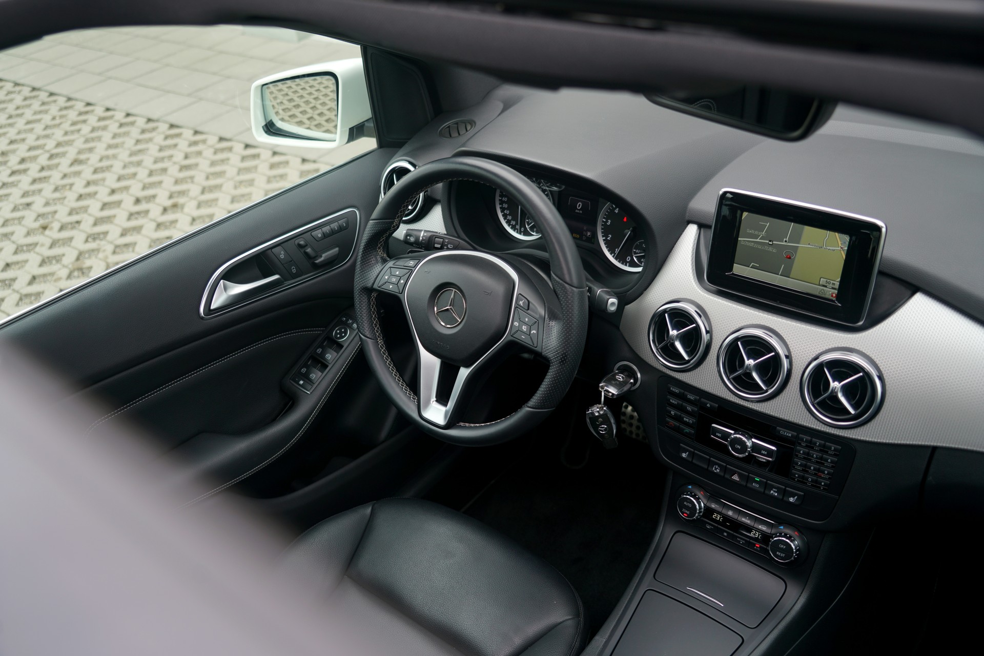 MERCEDES-BENZ B 220 4Matic 7G-DCT (CH)-image-3