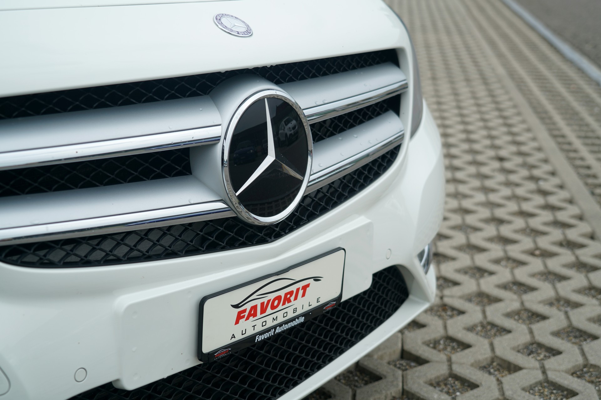 MERCEDES-BENZ B 220 4Matic 7G-DCT (CH)-image-12