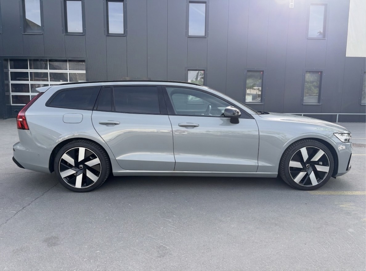 VOLVO T6 TE Dark AWD Recharge-image-1