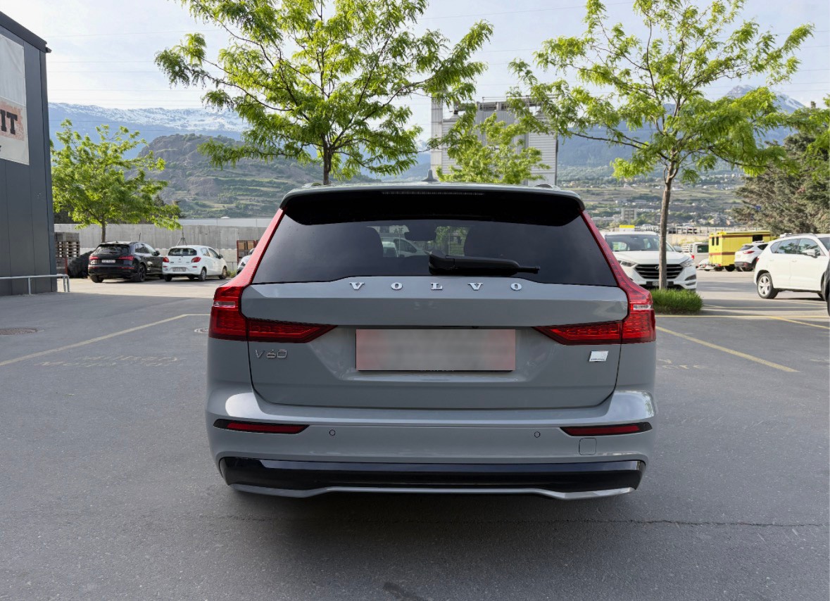 VOLVO T6 TE Dark AWD Recharge-image-3
