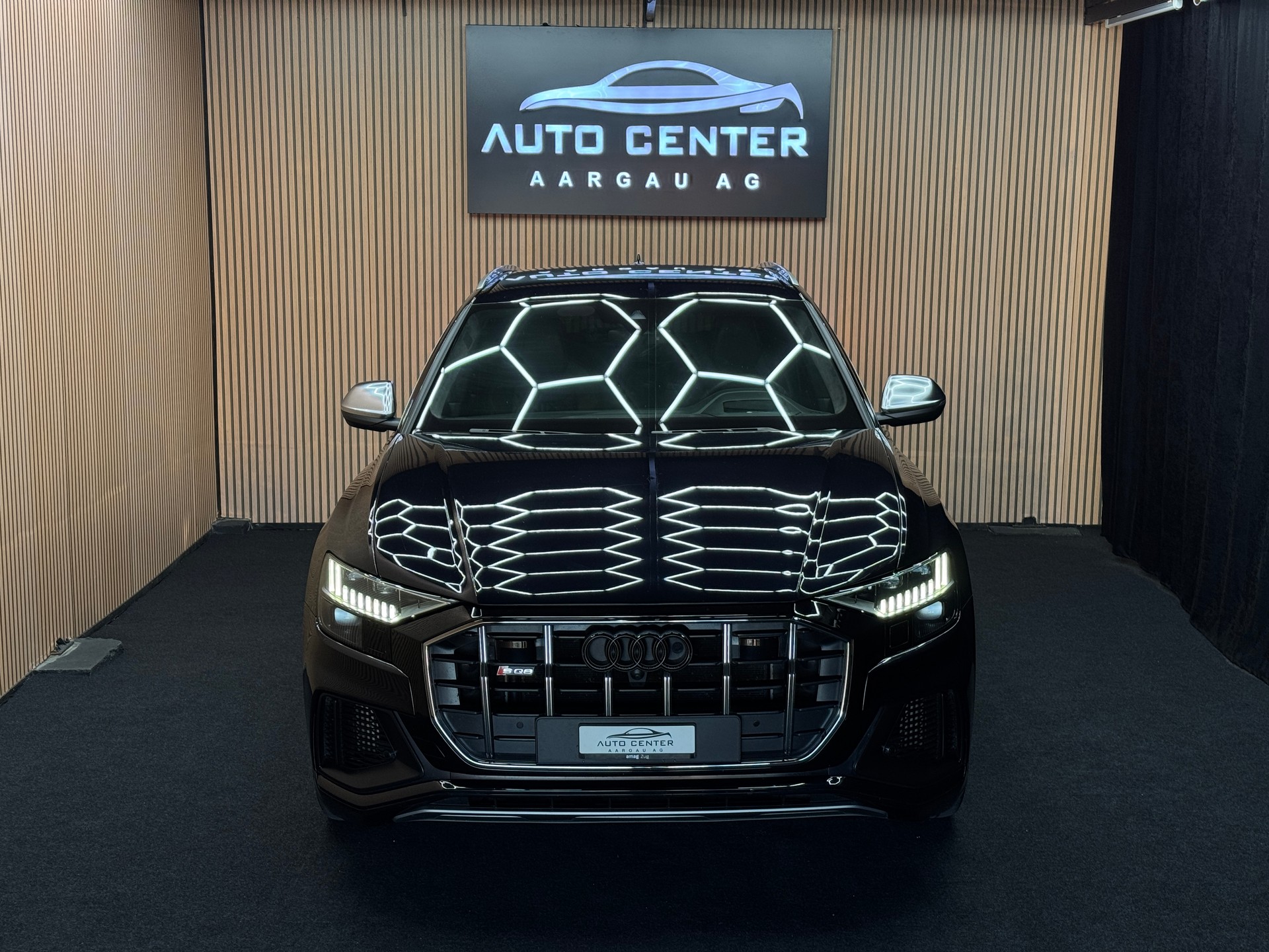 AUDI SQ8 50 TDI quattro tiptronic - *ab CHF 639.-/ Monat*-image-2