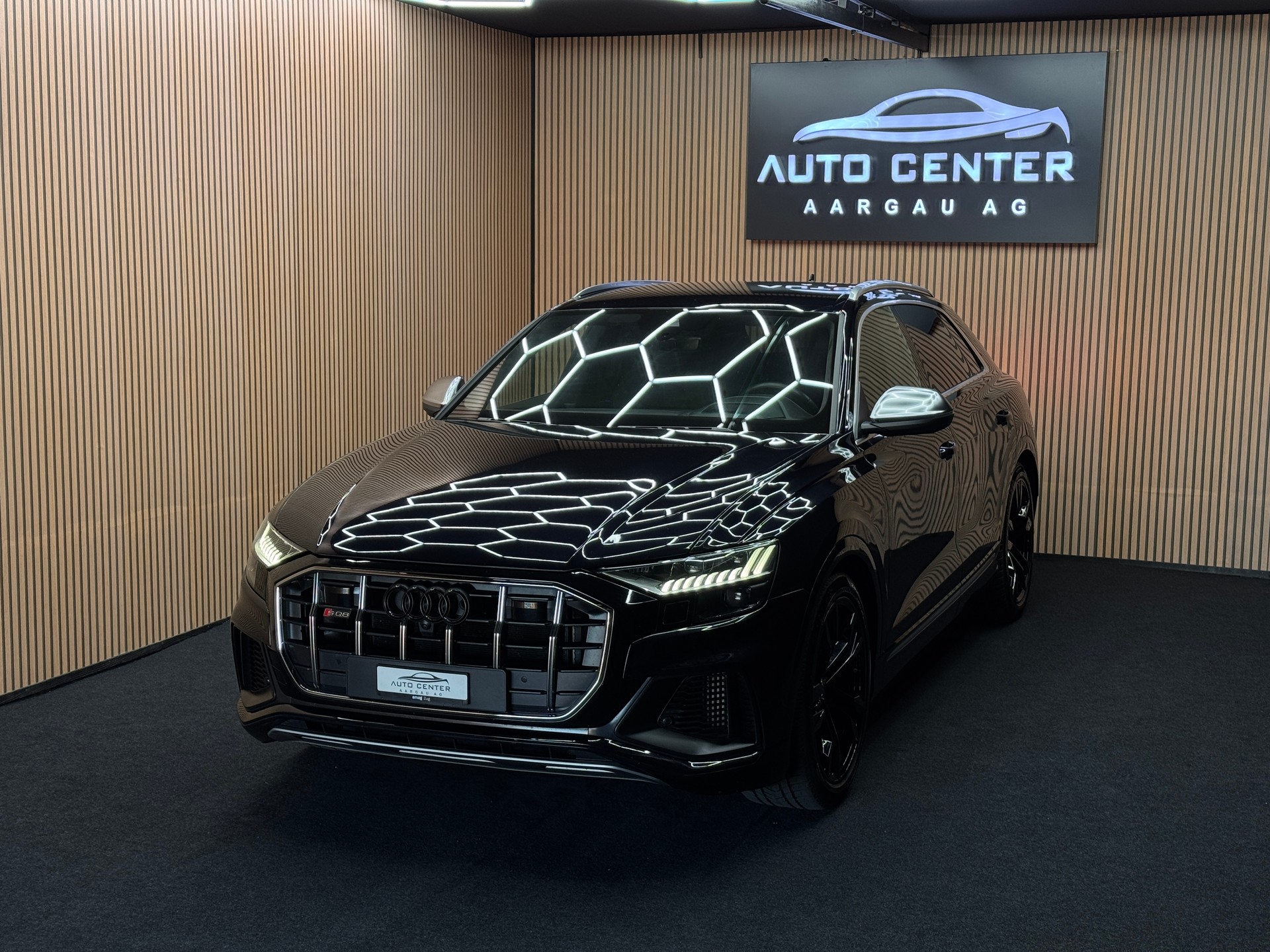 AUDI SQ8 50 TDI quattro tiptronic - *ab CHF 639.-/ Monat*-image-1