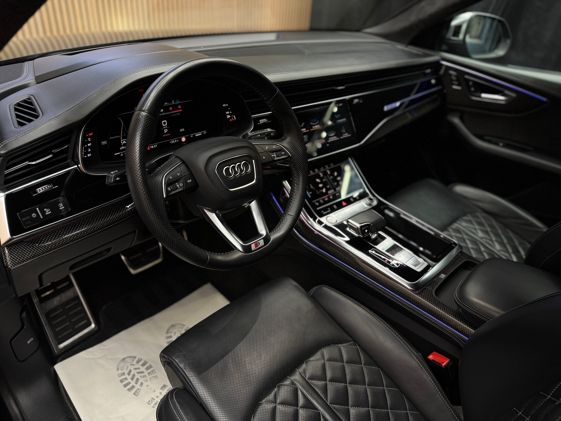 AUDI SQ8 50 TDI quattro tiptronic - *ab CHF 639.-/ Monat*-image-7