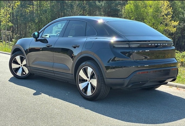 PORSCHE Macan 4 100kWh-image-2